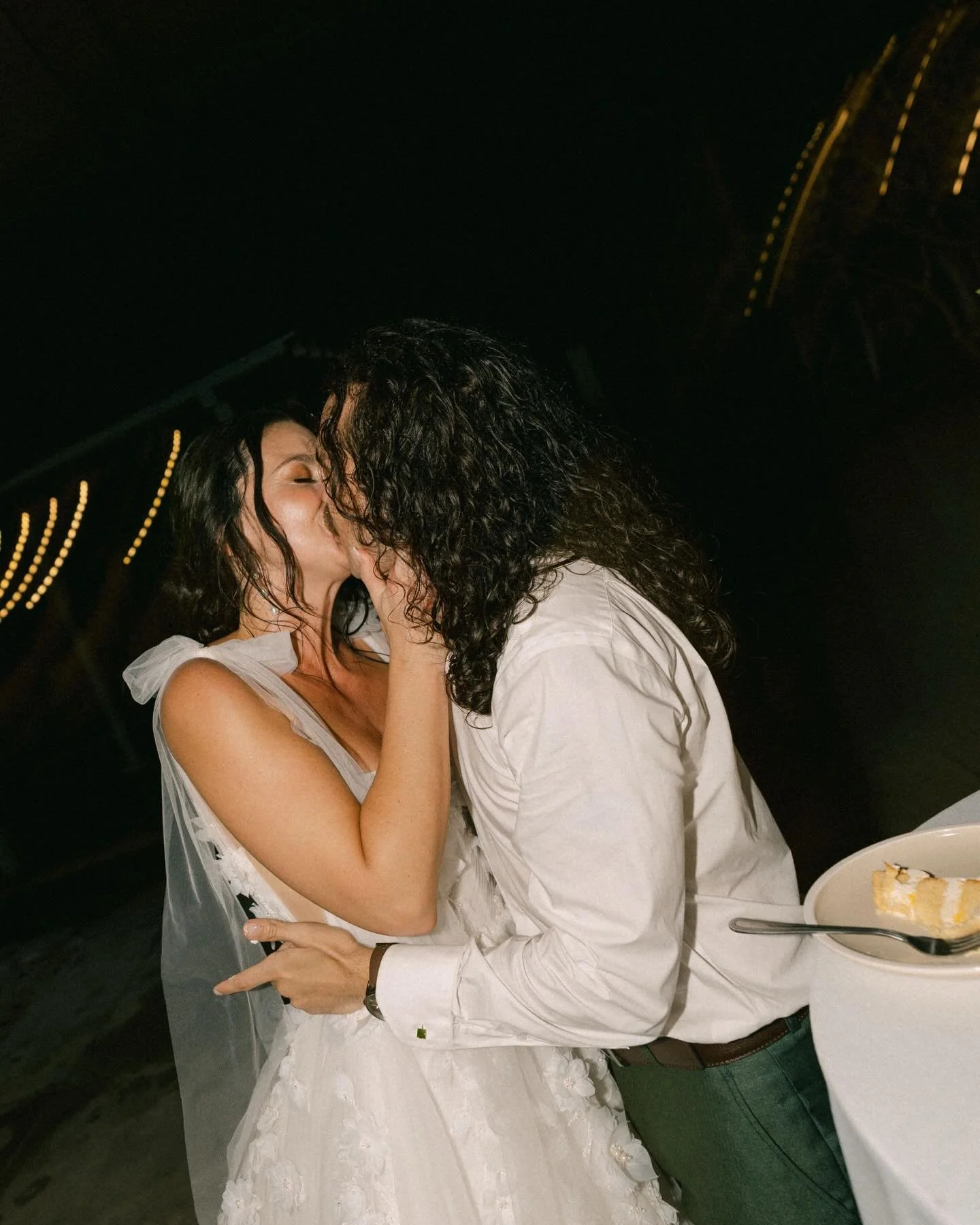 Cheers to celebrating with your closest friends and family in an intimate ceremony at sunset and partying all night! Cheers to @rachel_alford and @aktiburon 🪩🥂🌊 Planned by @419weddings Tent @toldomas_ Cake @victoriazoch Caterer @cateringcosta Flor