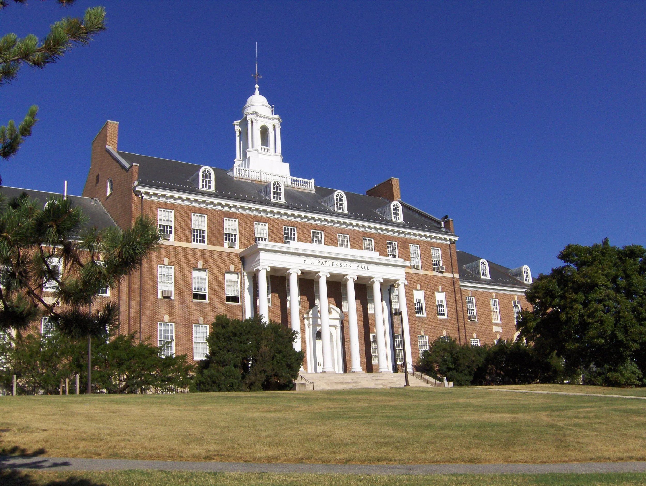 How to Write the University of Maryland Supplemental Essays (2025–2026)