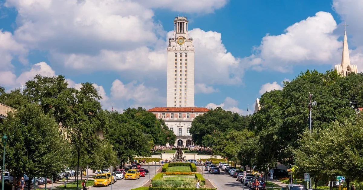How to Write the UT Austin Supplemental Essays (2025–2026)
