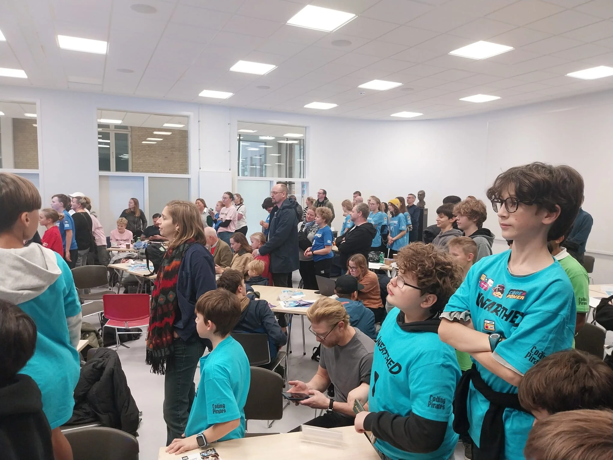 PHOTO-2025-11-16-20-42-06 2.jpg