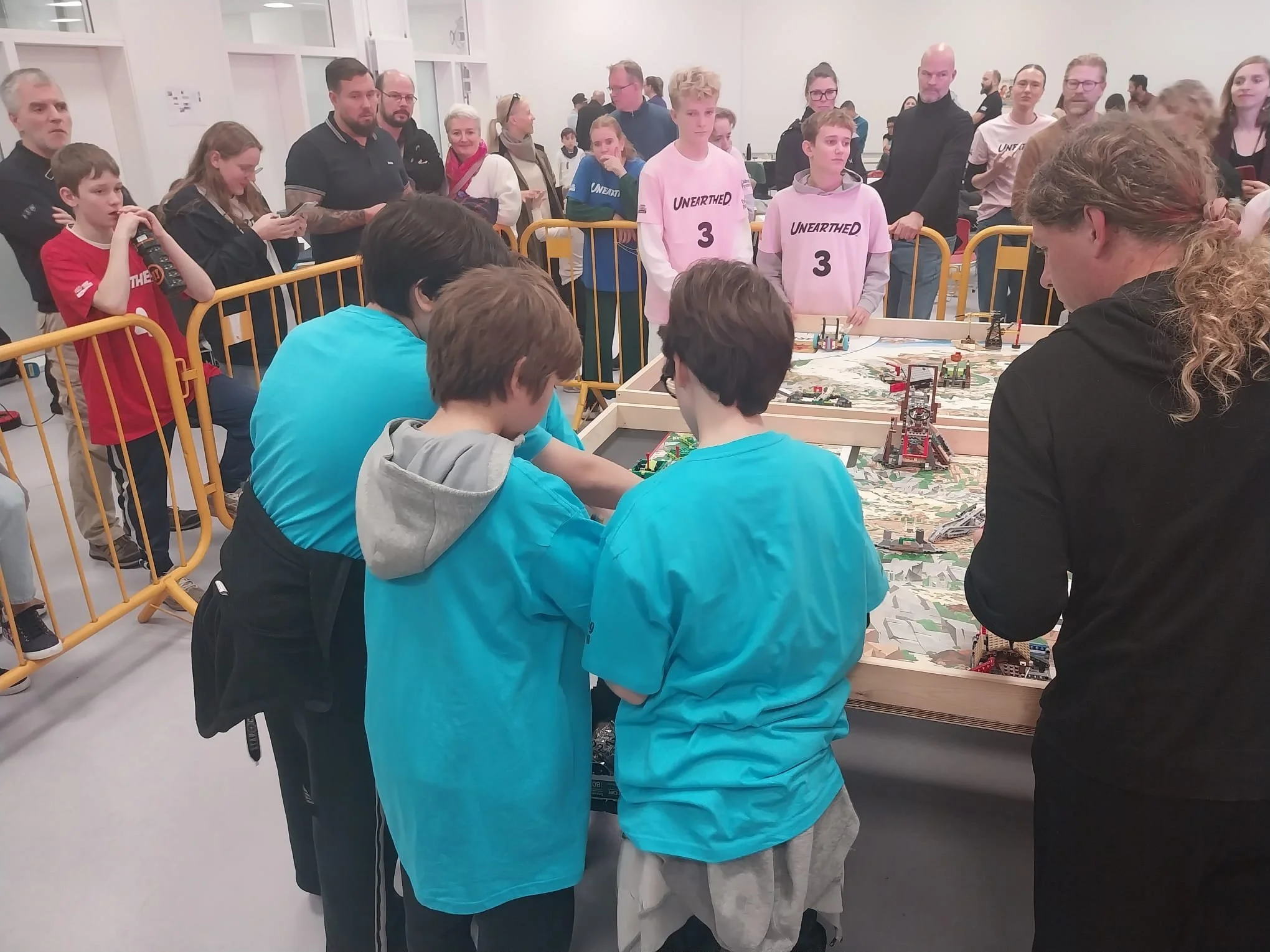 PHOTO-2025-11-16-20-42-06 4.jpg