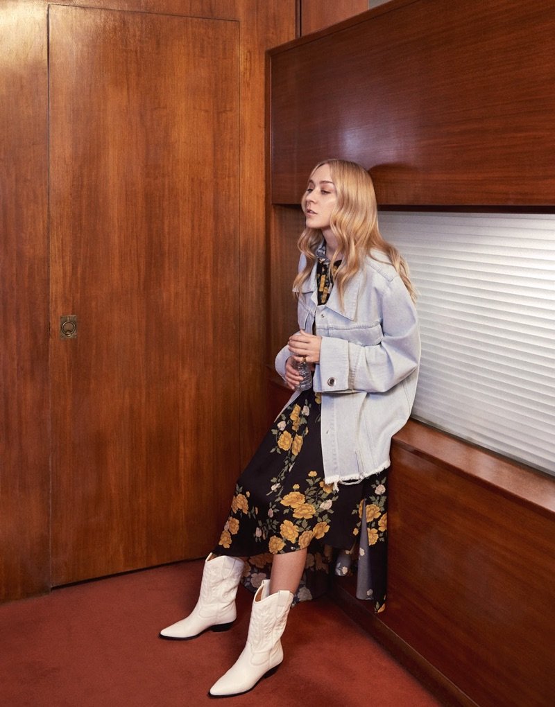 Chloe-Sevigny-The-Edit-April-2017-Cover-Photoshoot06.jpg