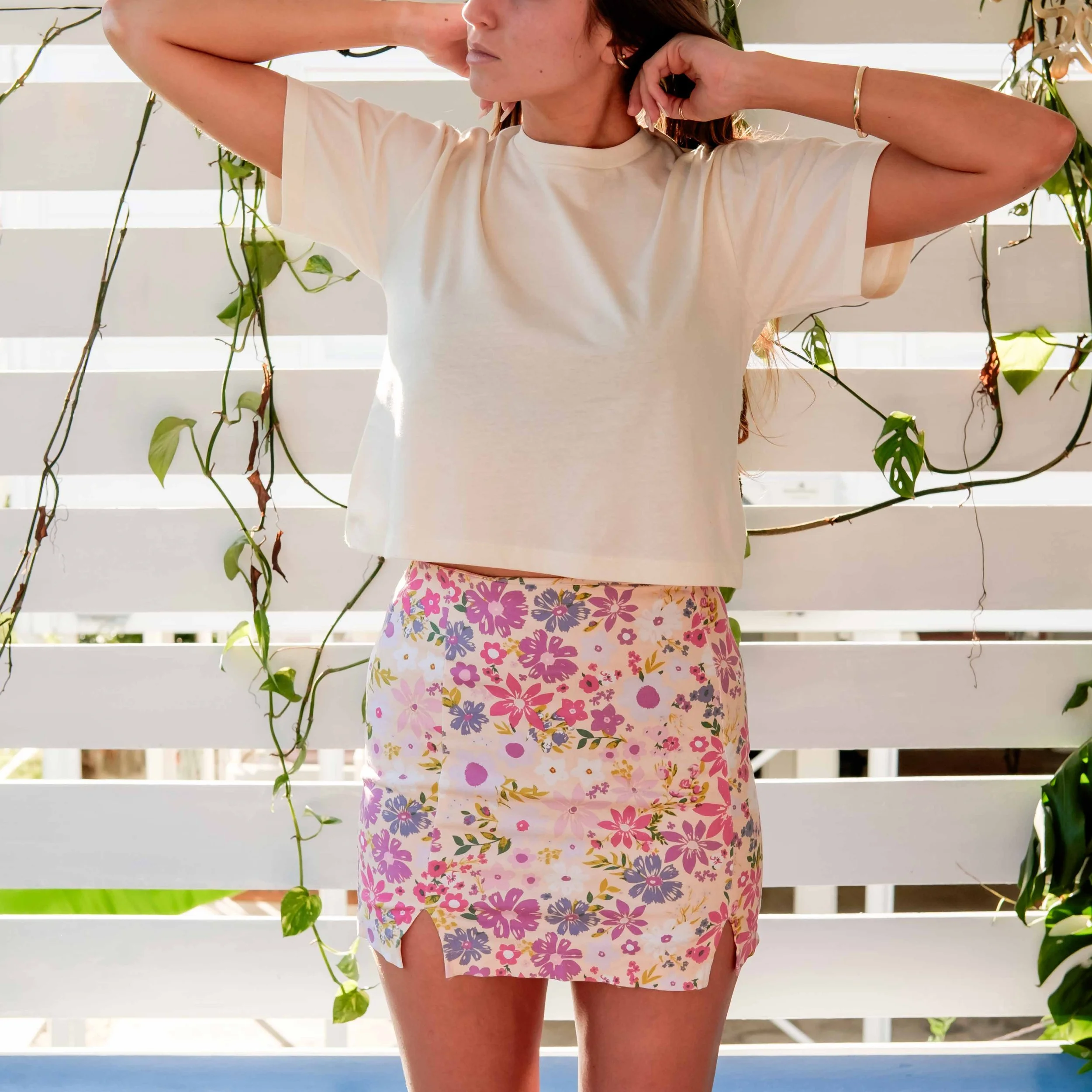 drop-it-like-its-hot-crop-too-fun-to-wear-white-S (4).jpg
