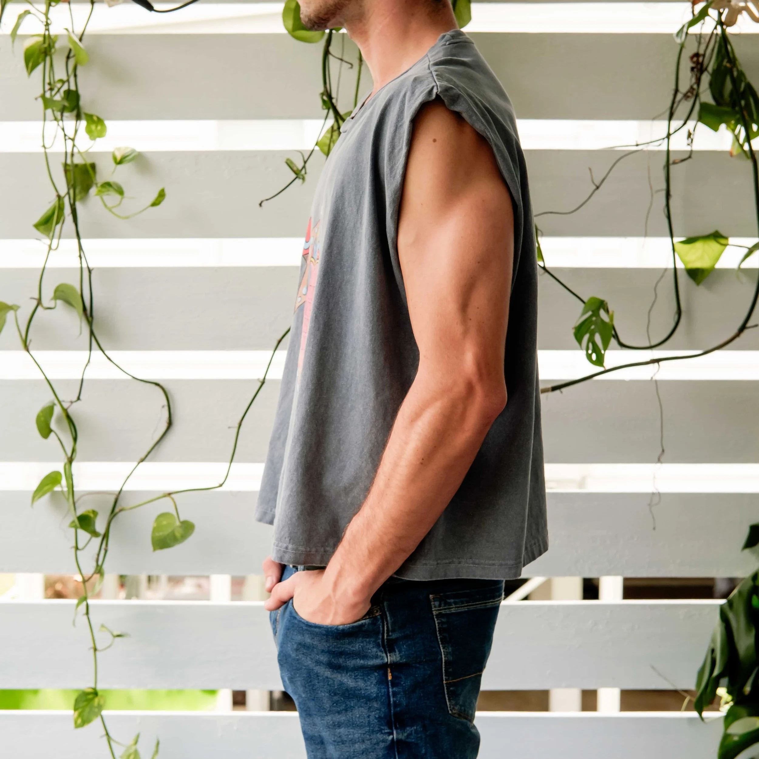 suns-out-guns-out-msucle-tee-vintage-navy-2XL-thus-with-a-kiss (2).jpg