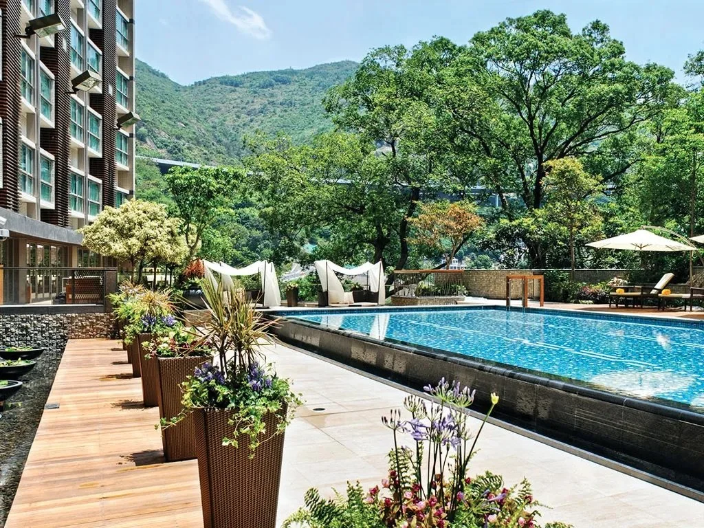 Royal View Hotel - 1.jpeg