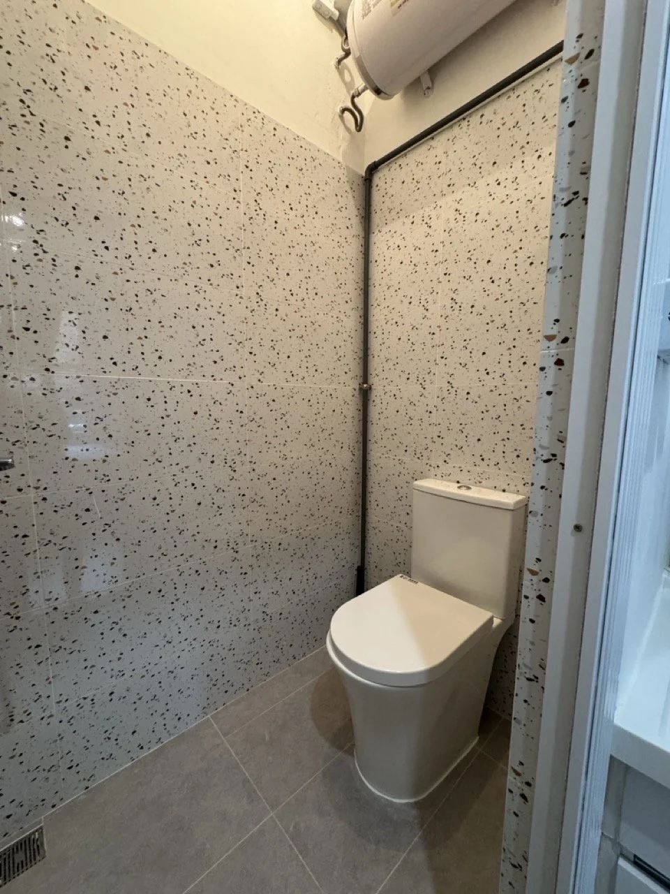 20 Queen's Road West - 1.jpeg