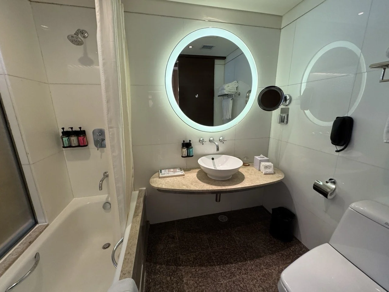 Nina Hotel Wong Chuk Hang - 5.jpeg