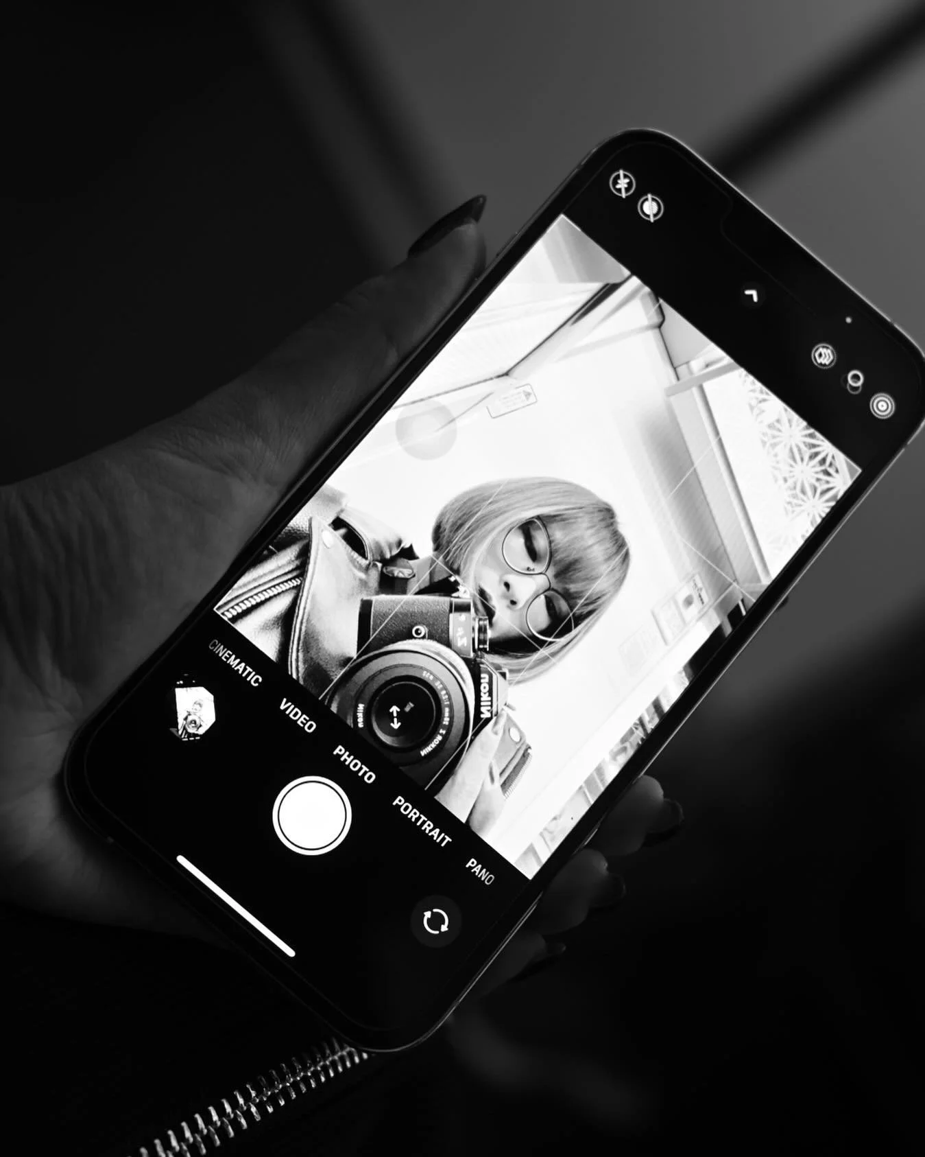 自撮りのアイデアが尽きた😮‍💨