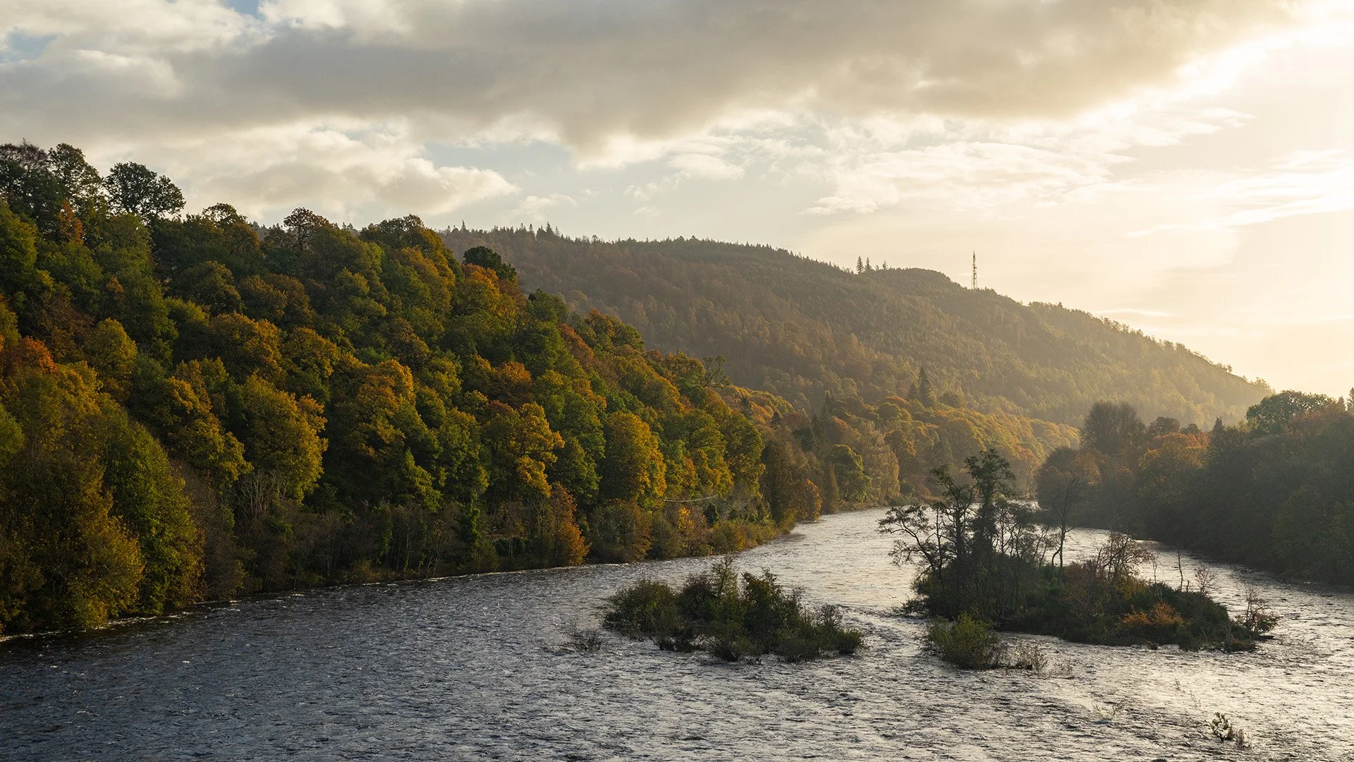Autumn River scene.jpg