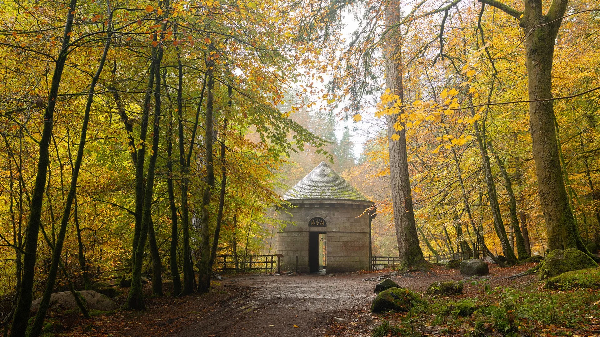 Hermitage Ossians Hall.jpg