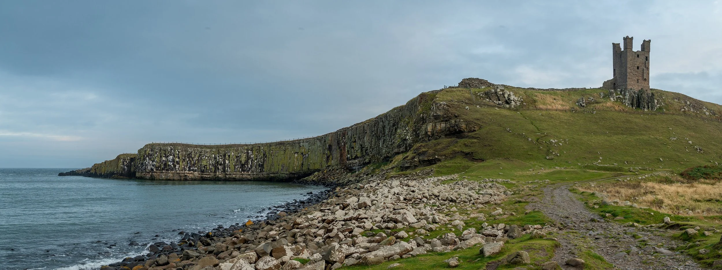 Dunstanburgh Castle pano.jpg