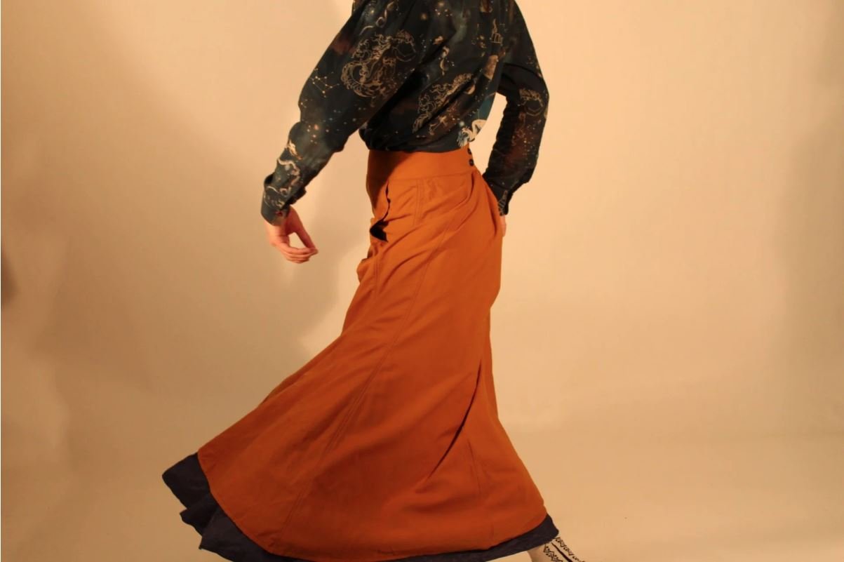 Gore Skirt Pic 3.JPG