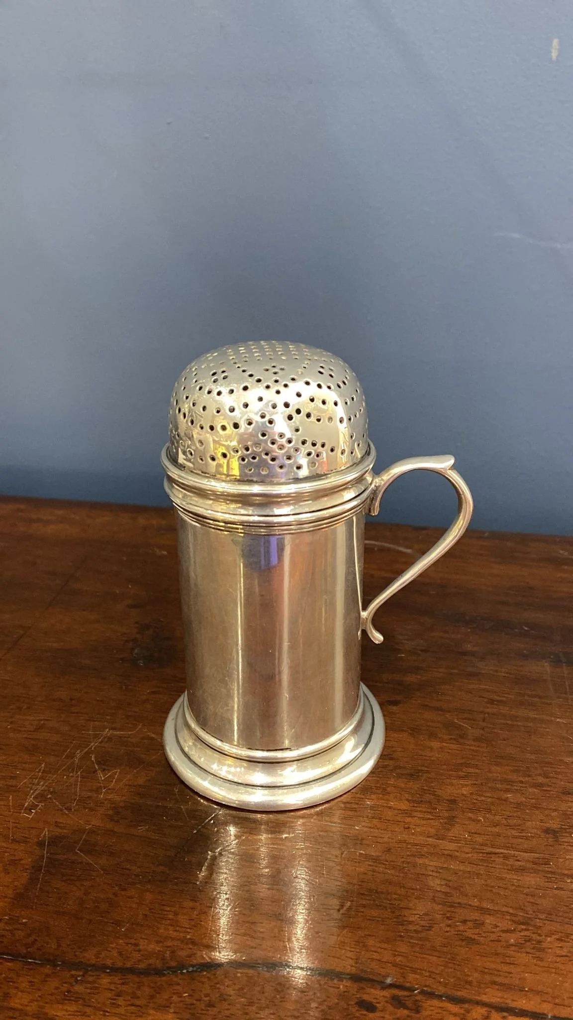 Silver kitchen pepper by George Nathan and Ridley Hayes of Birmingham 1910 (BN1318)