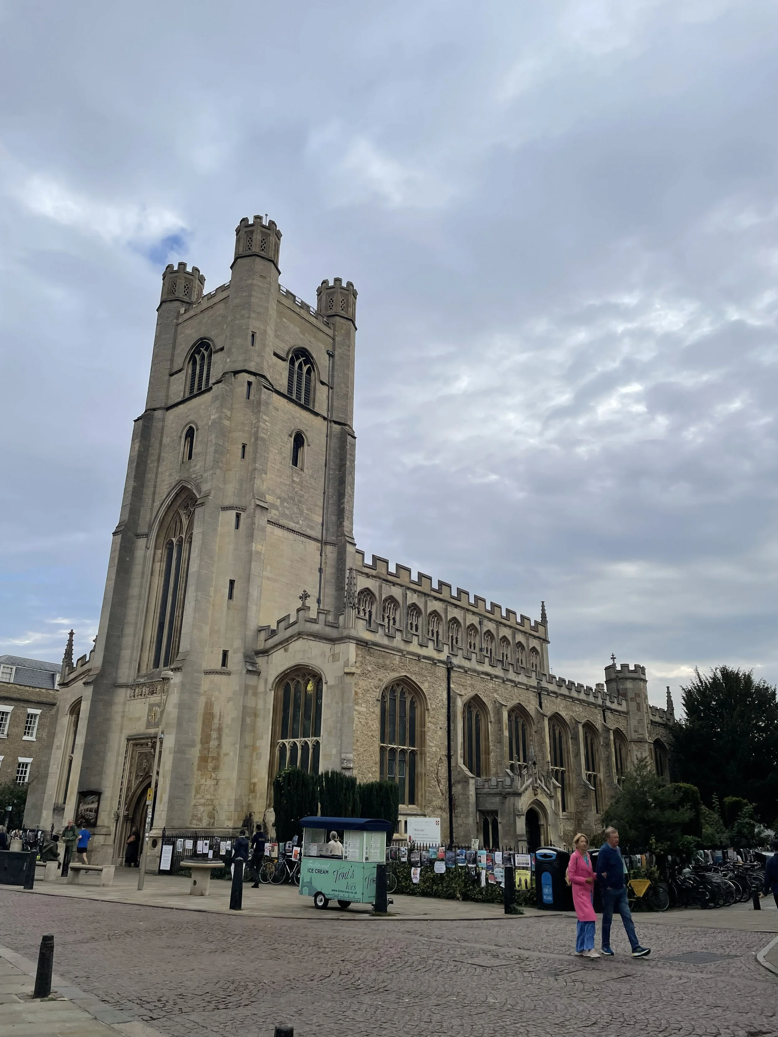 Universitetskirken i Cambridge.jpg