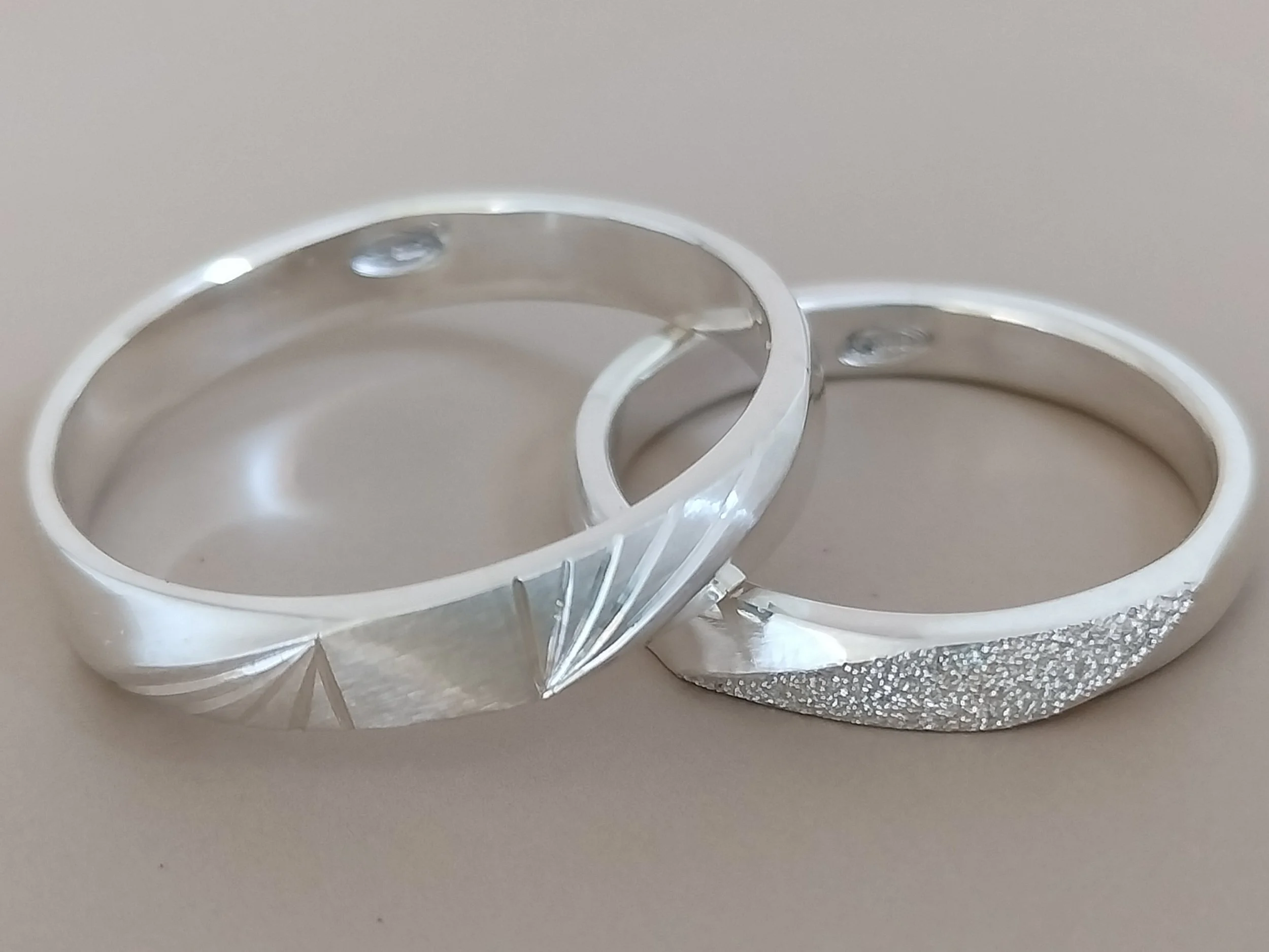 silver couples ring set - Orfa Hand Engraving