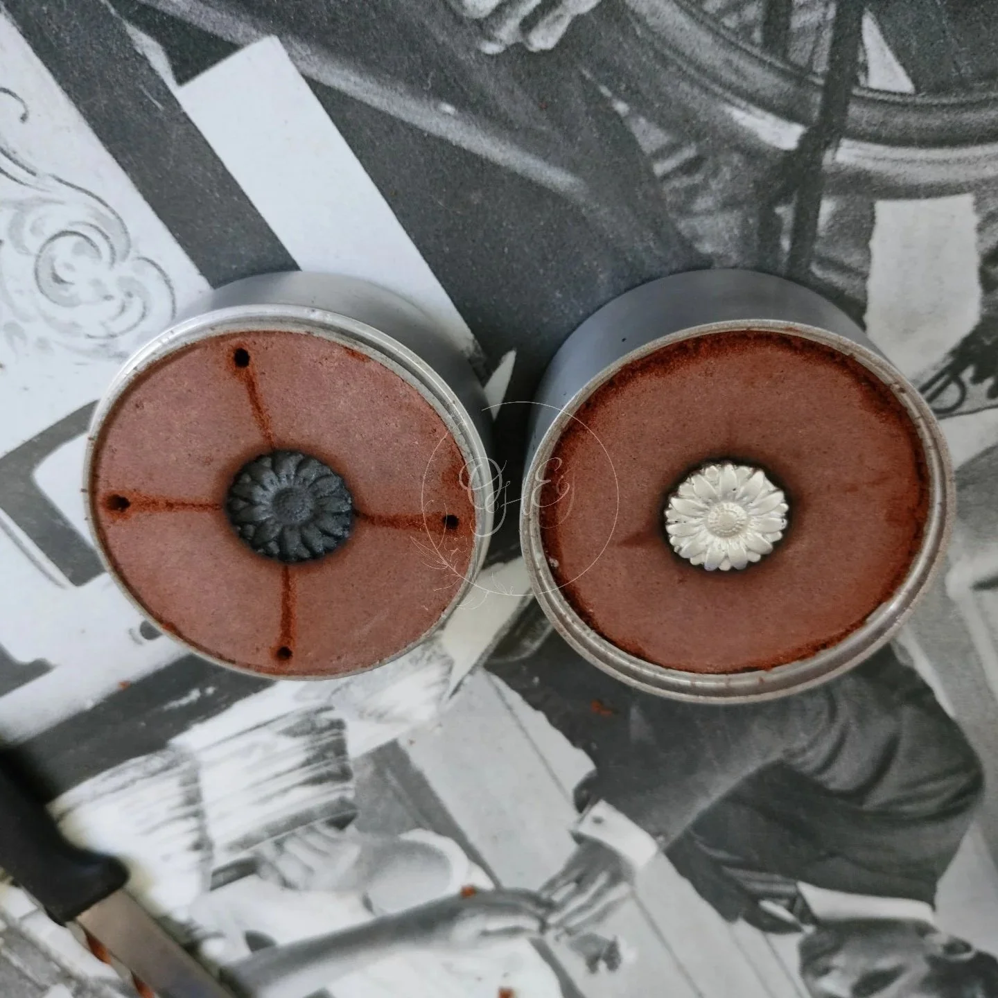 Casting silver into a sunflower jewelry set by Orfa