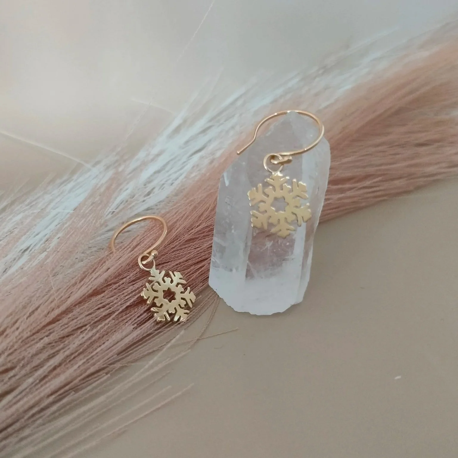 Snowflake+yellow+gold+earring+.jpg