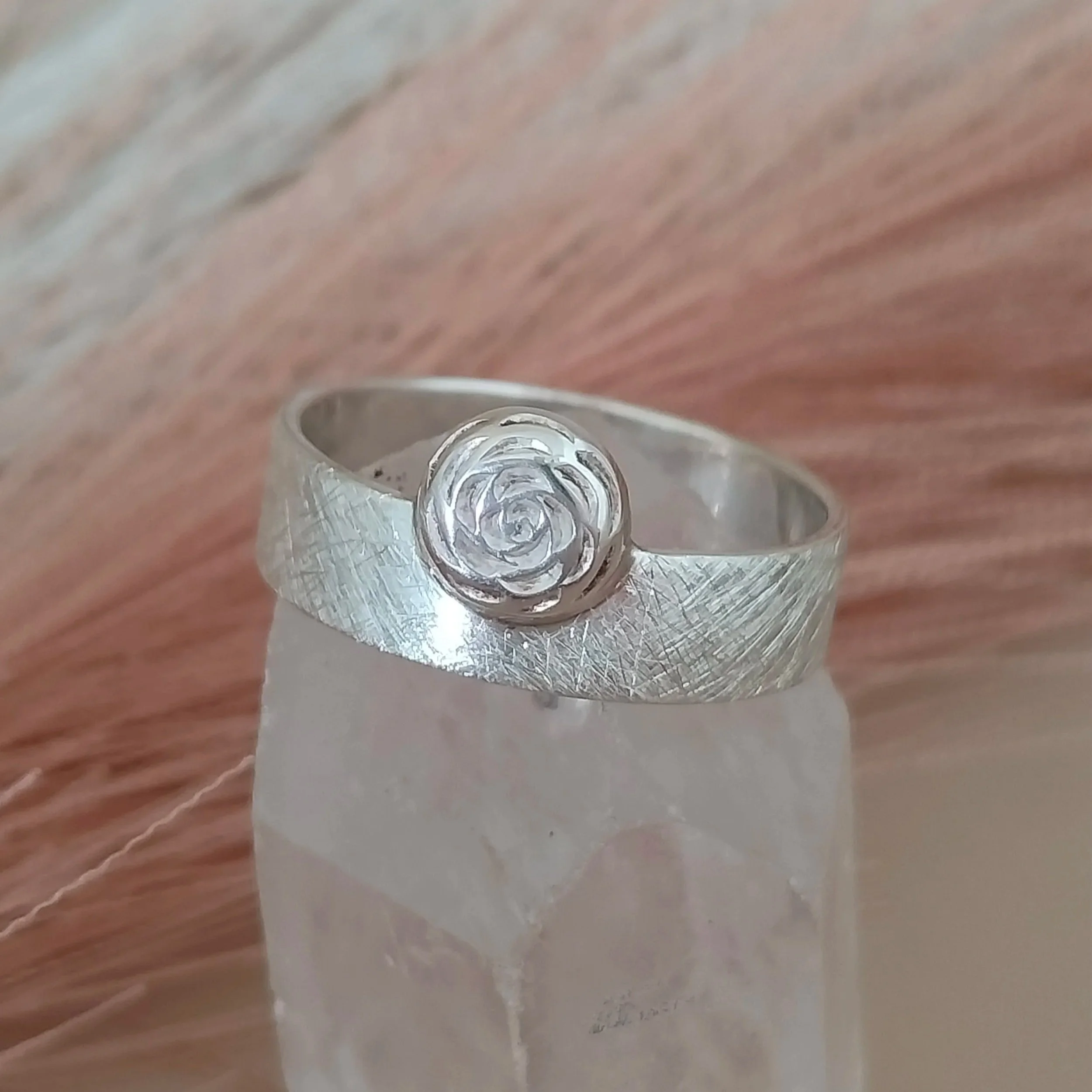 frosted+silver+engraved+ring+.jpg