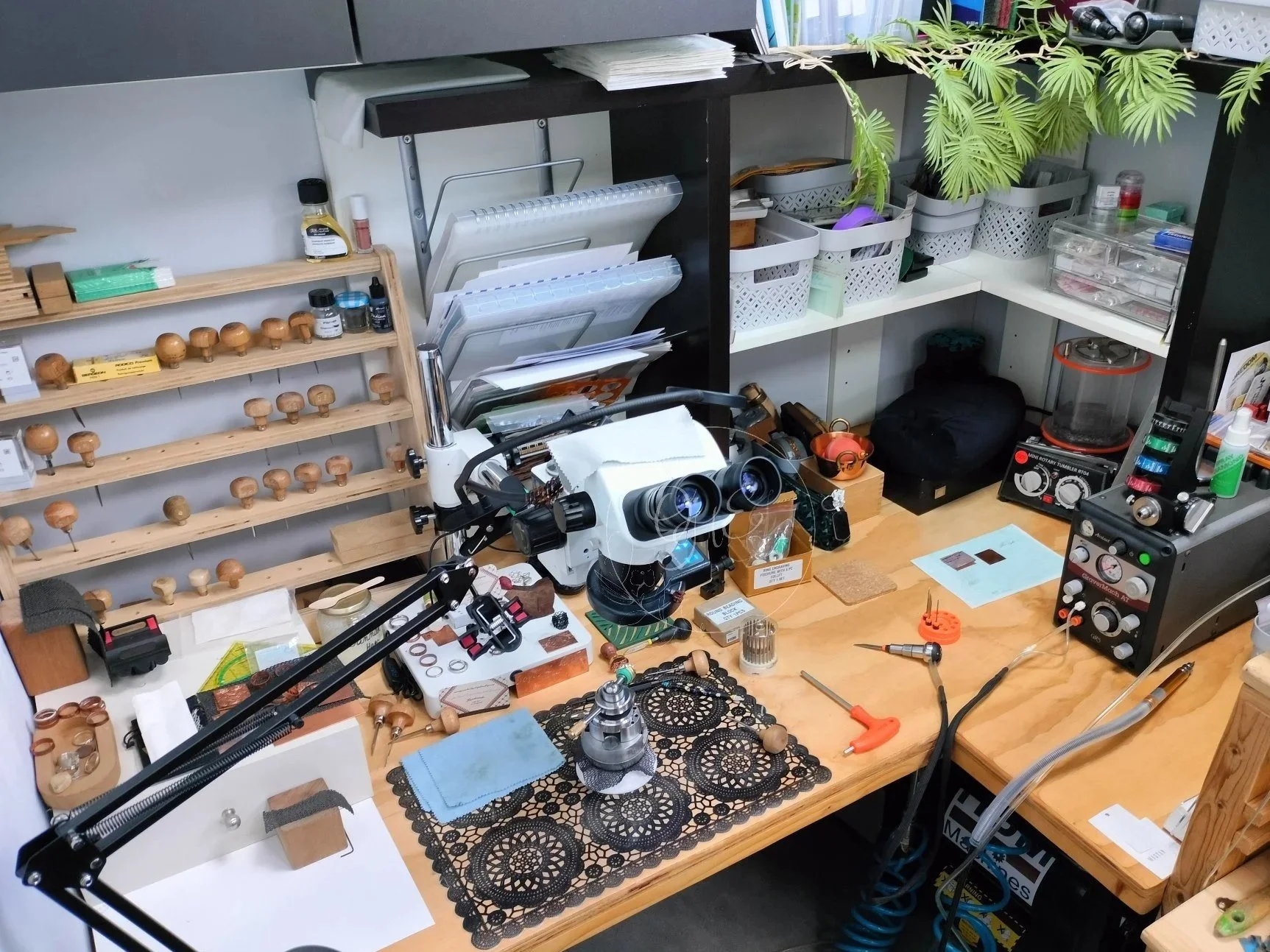 Hand engraving and setters bench by Orfa Hand Engraving