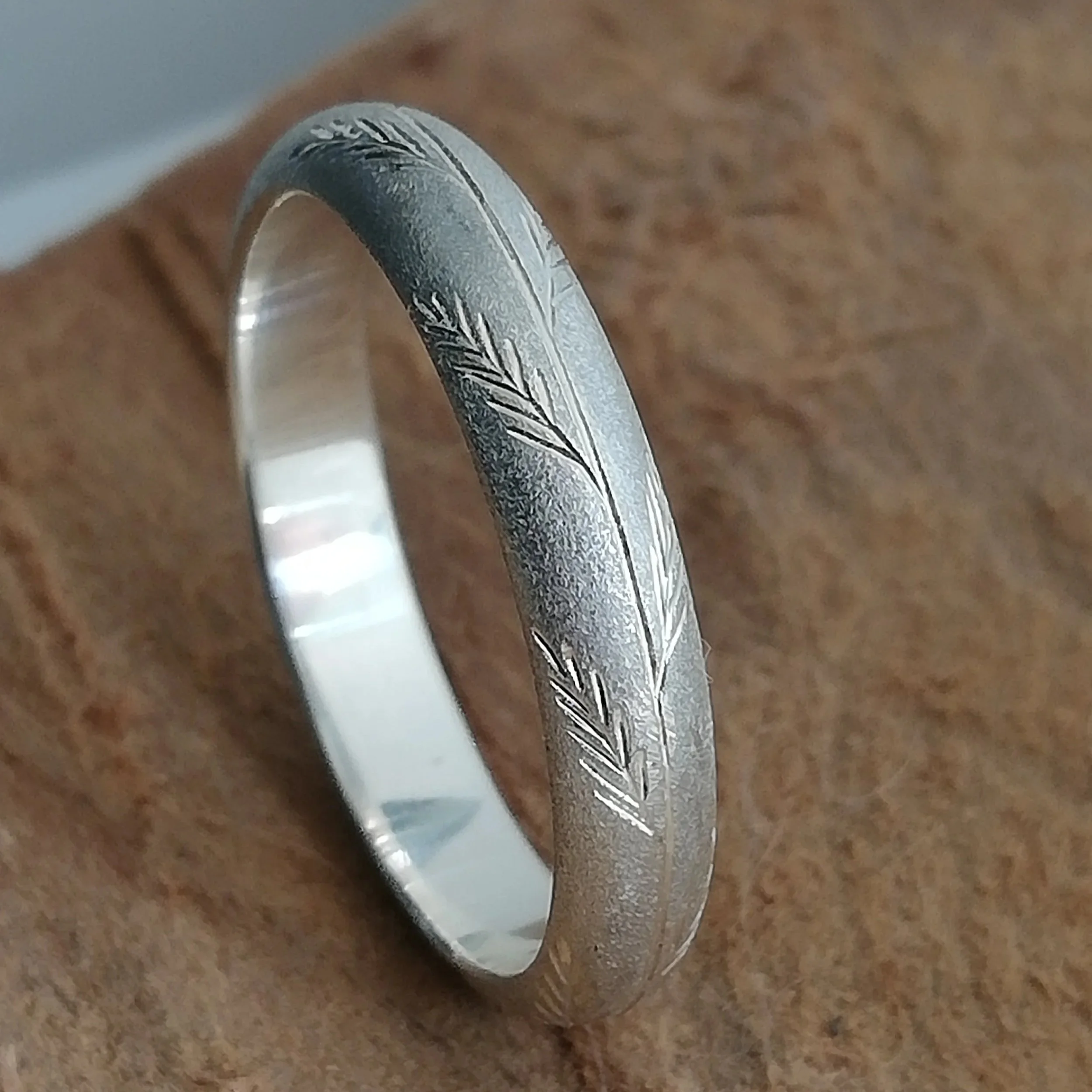 Silver+palm+ring+engraved+1.jpg