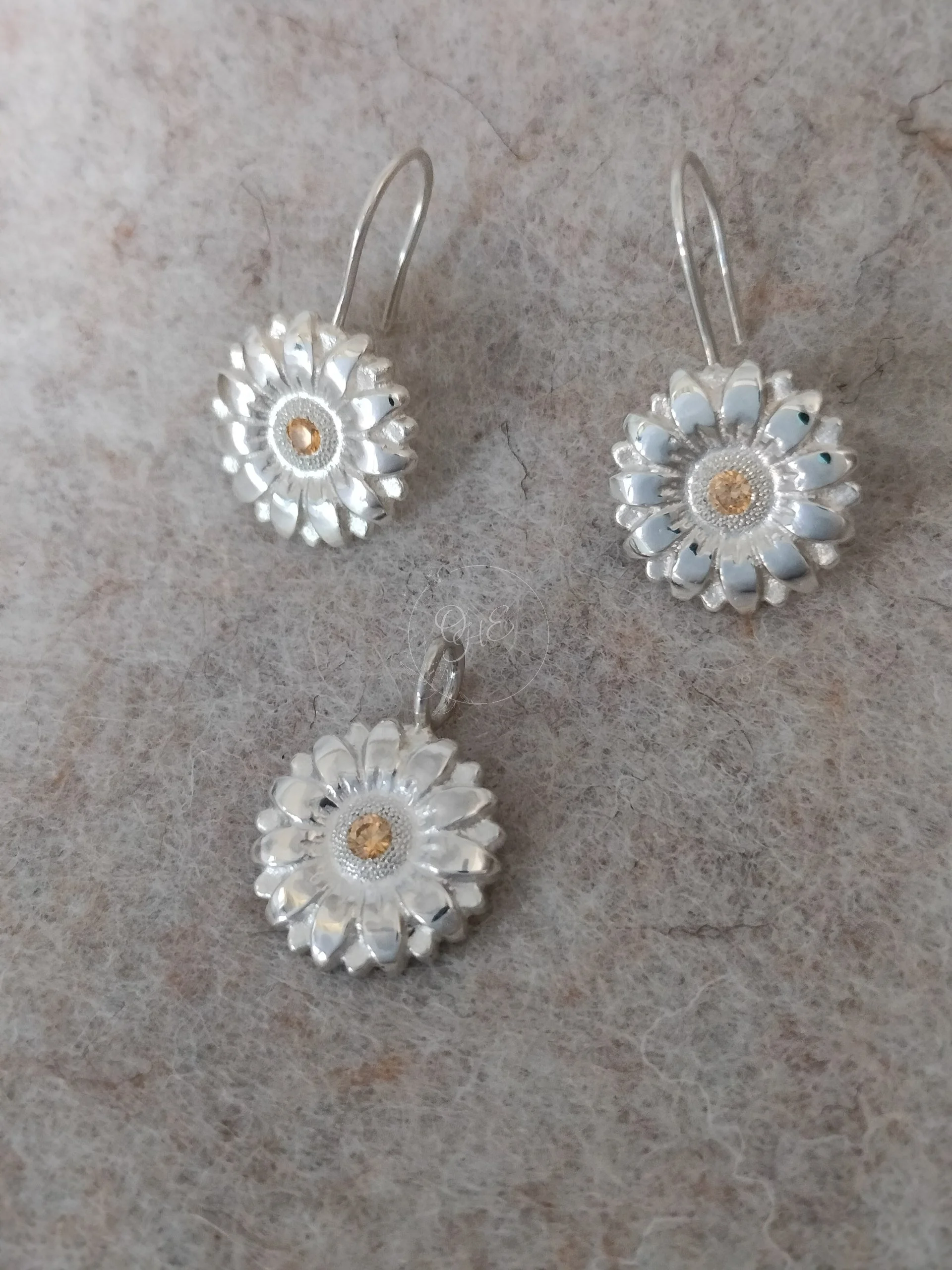 Sunflower silver jewelry set - pendant and earring * One of a kind*