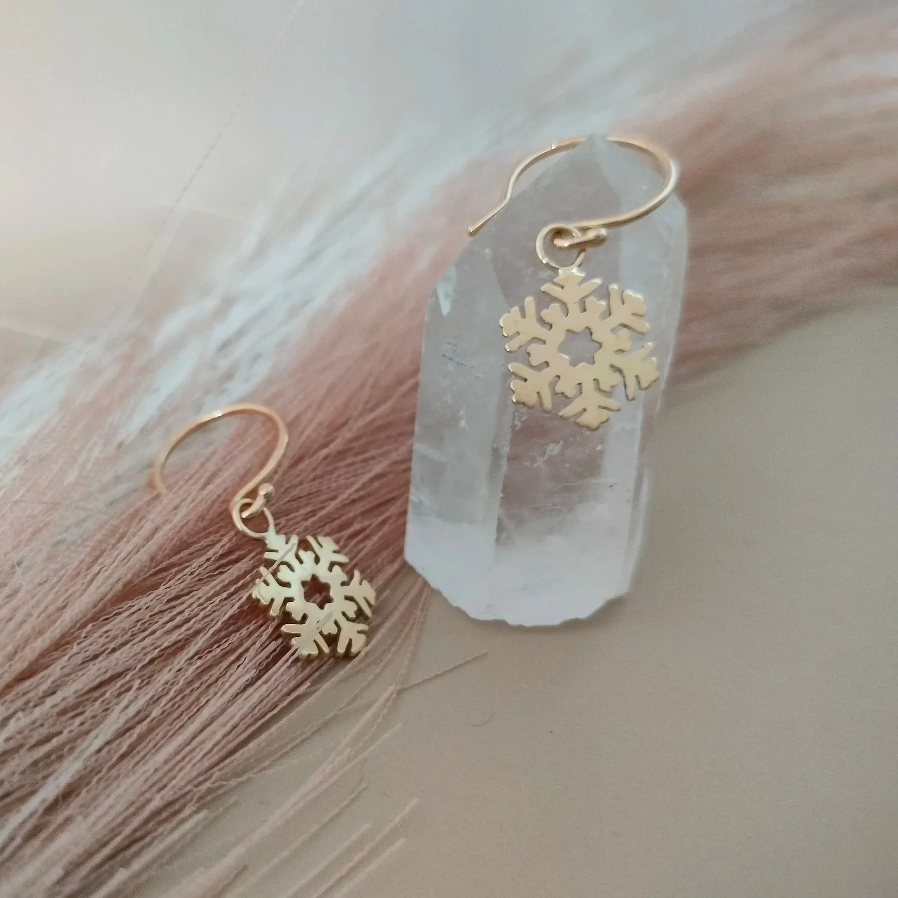 dainty+solid+gold+snowflake+earring+.jpg
