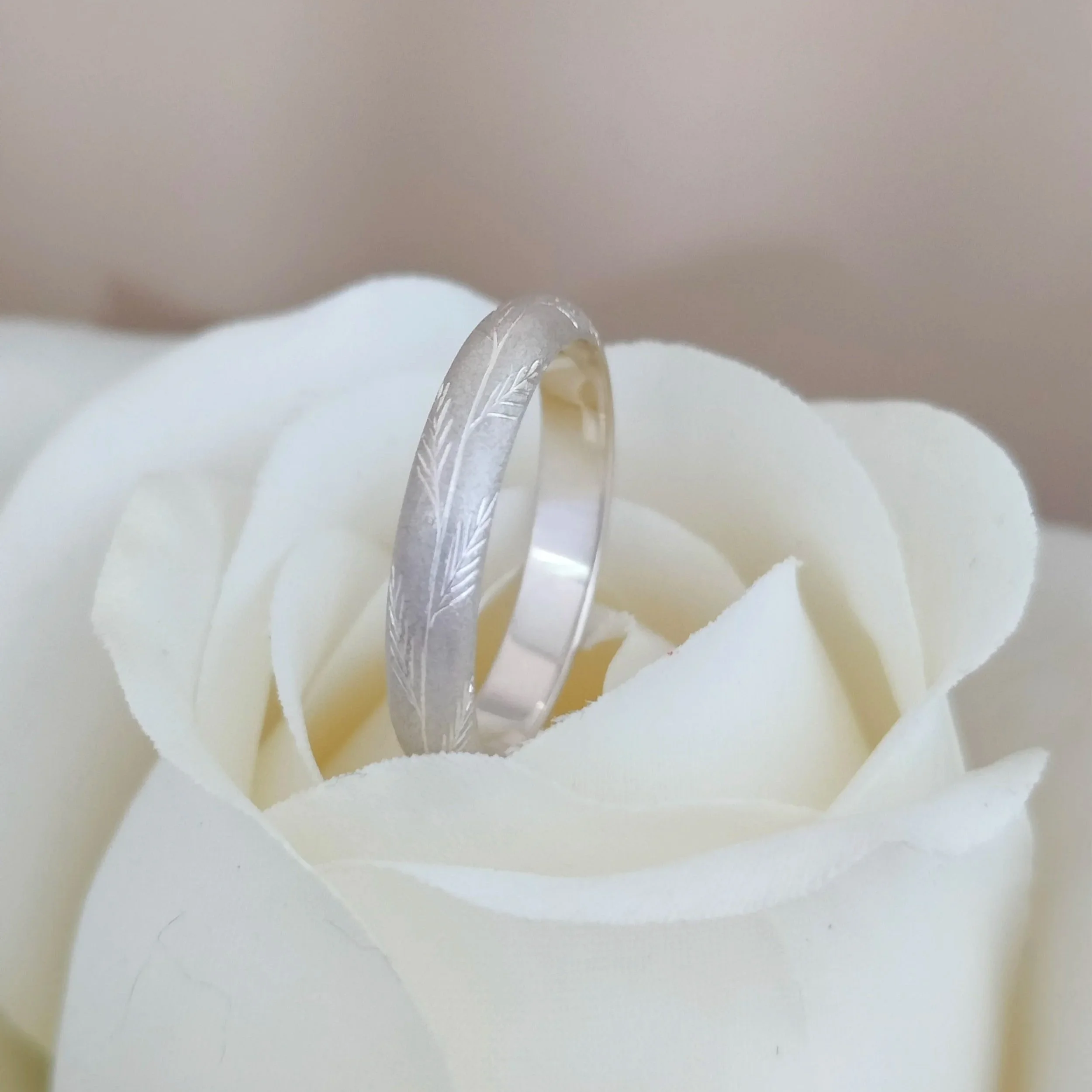 sterling+silver+wedding+ring+palm+engraving+.jpg
