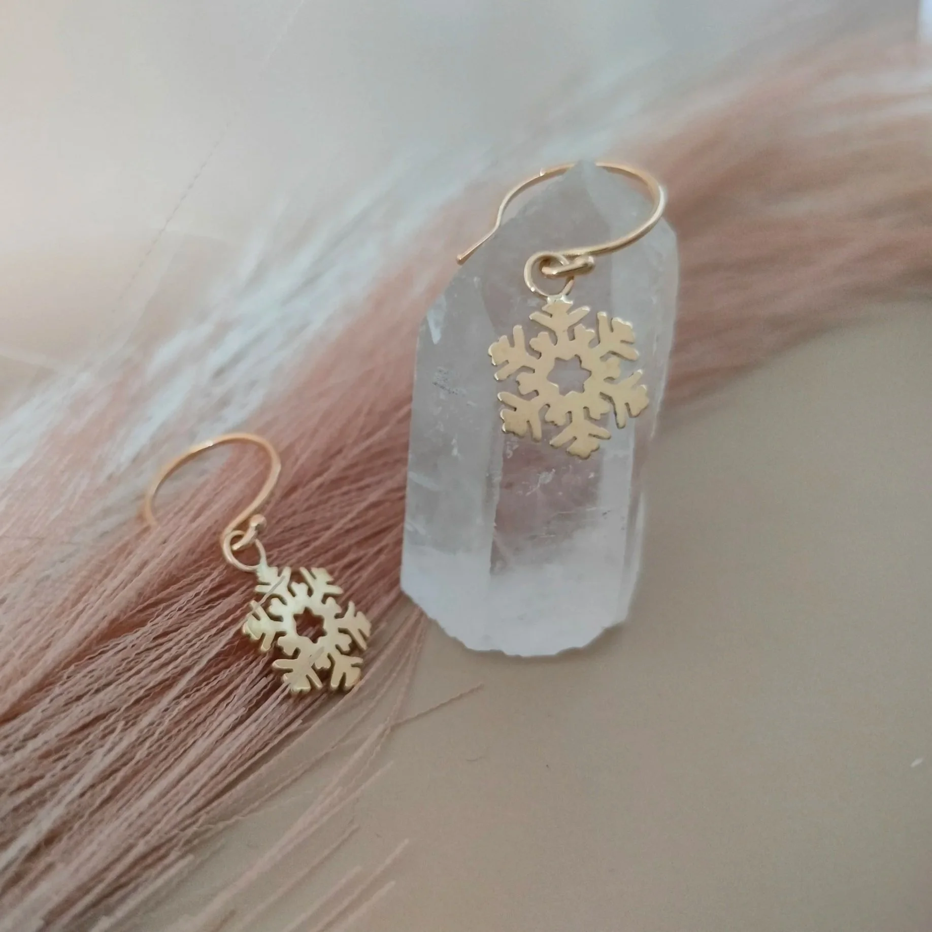 solid+gold+snowflake+earring+.jpg