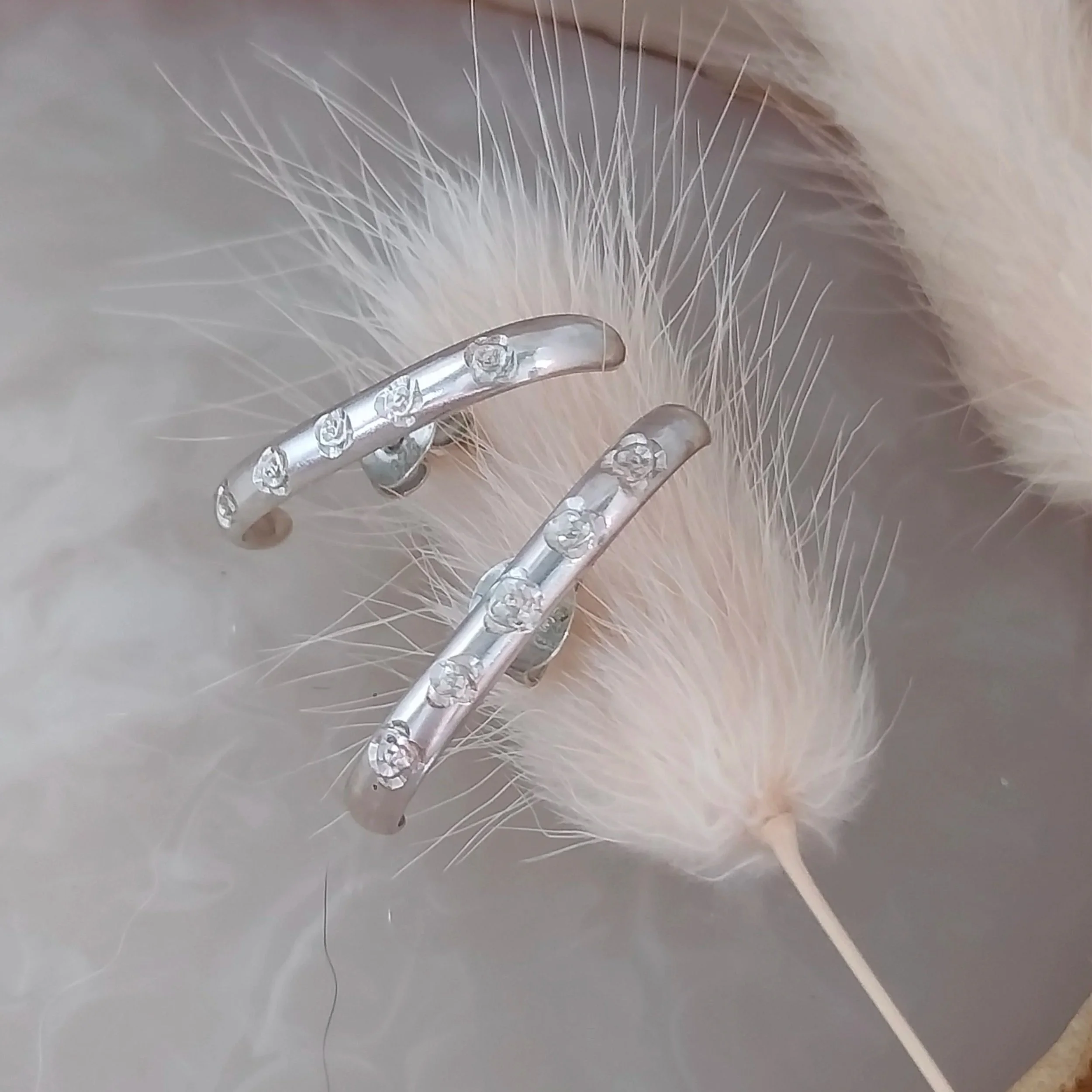silver+engraved+roses+earring.jpg