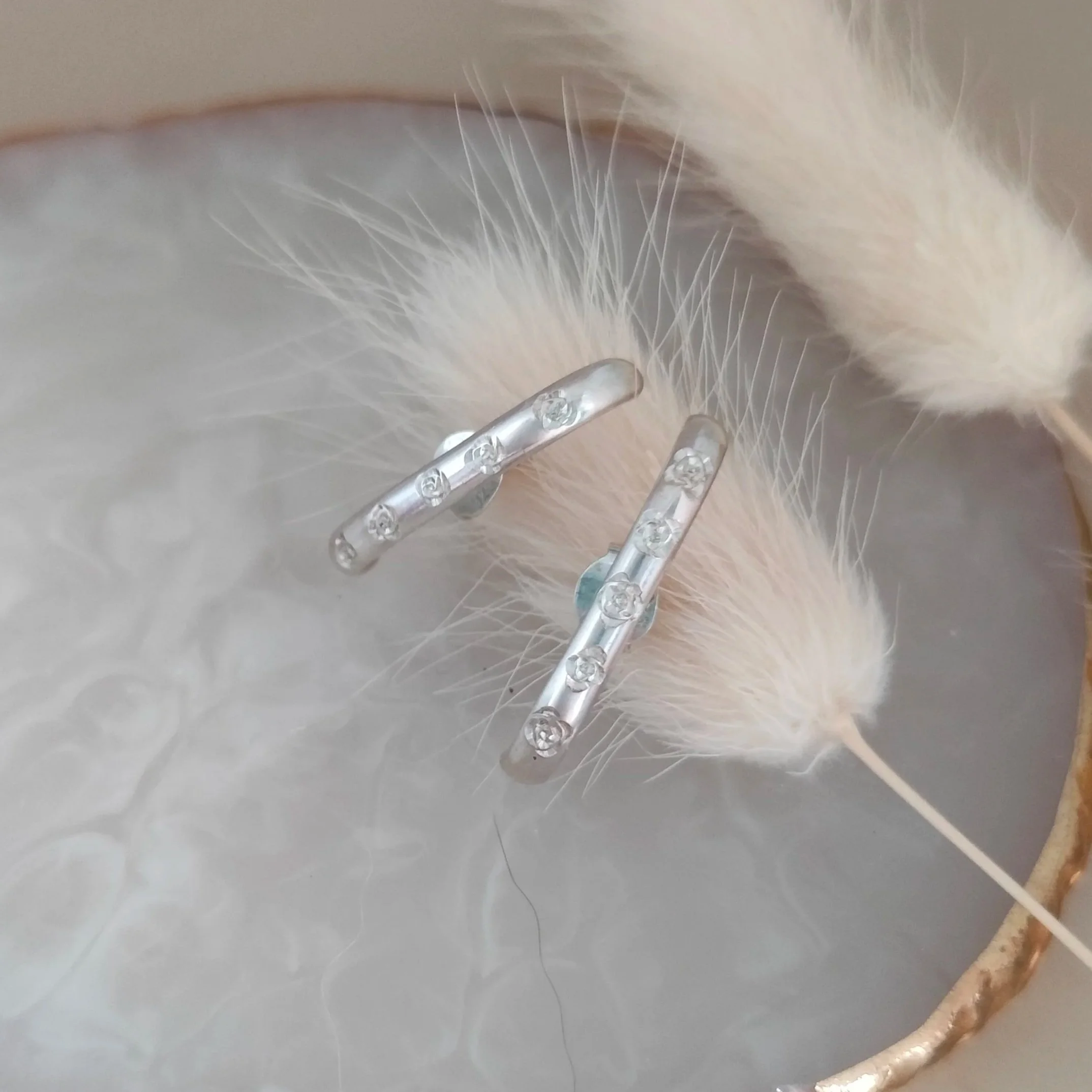 silver+earring+roses1.jpg