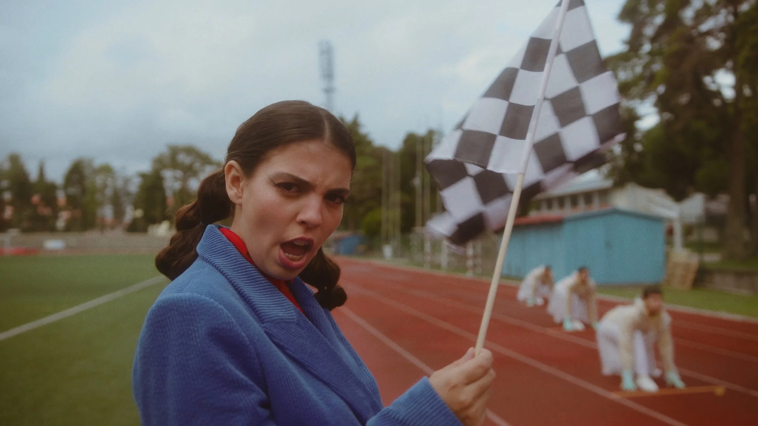 Still 2025-11-25 222250_1.1.2.jpg