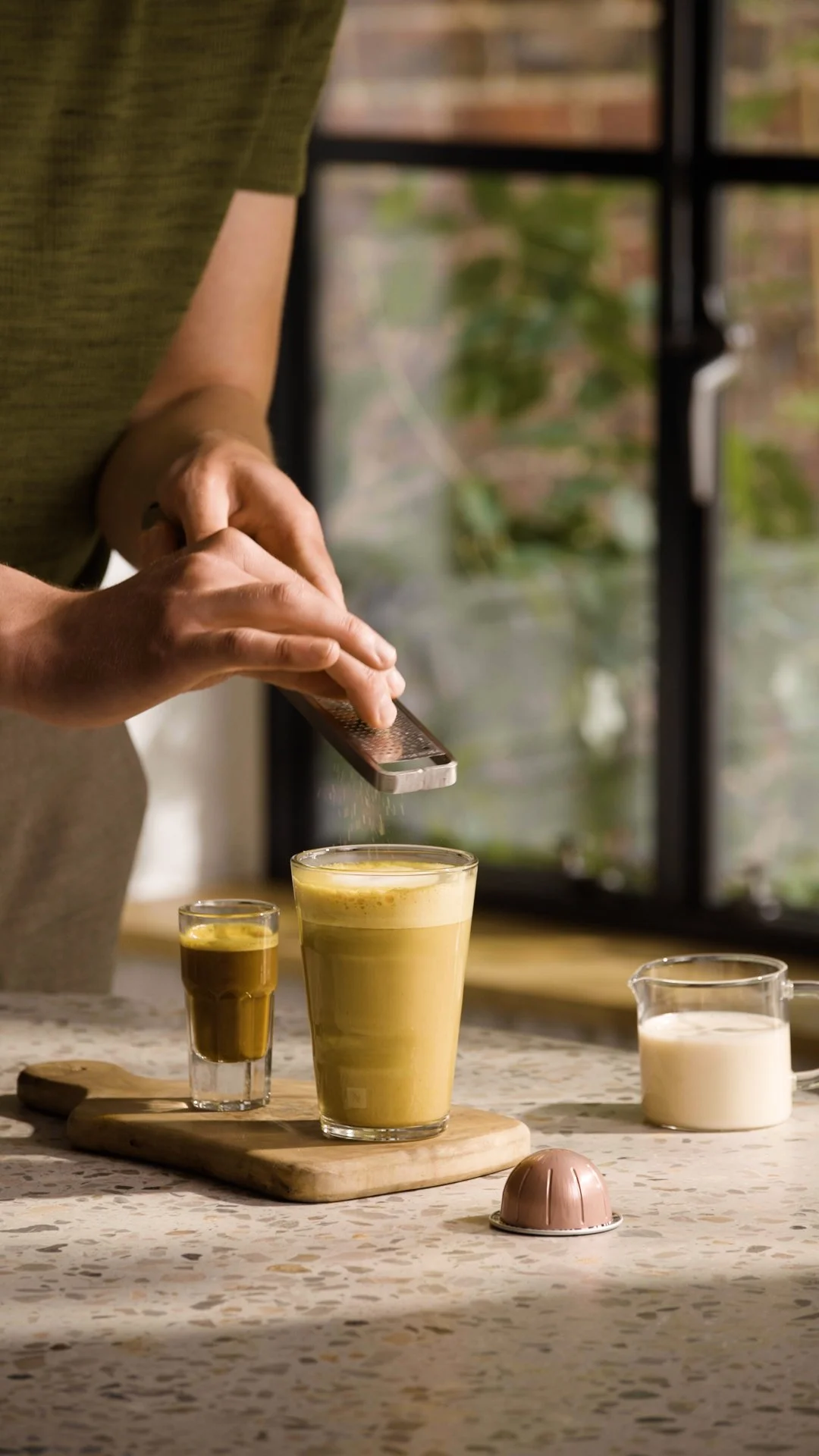 170920 Marie claire - The Footballer.00_00_04_16.Still044.jpg