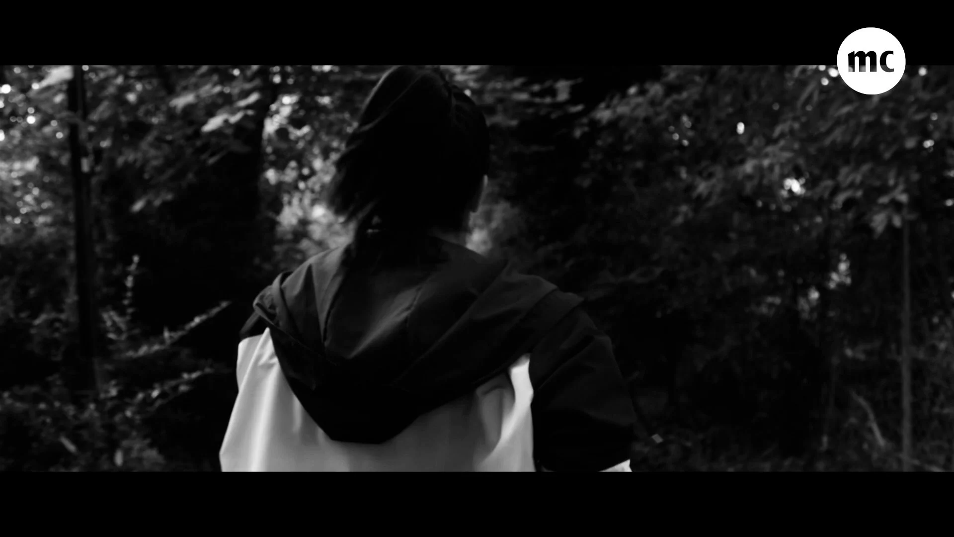 170920 Marie claire - The Footballer.00_00_08_03.Still002.jpg