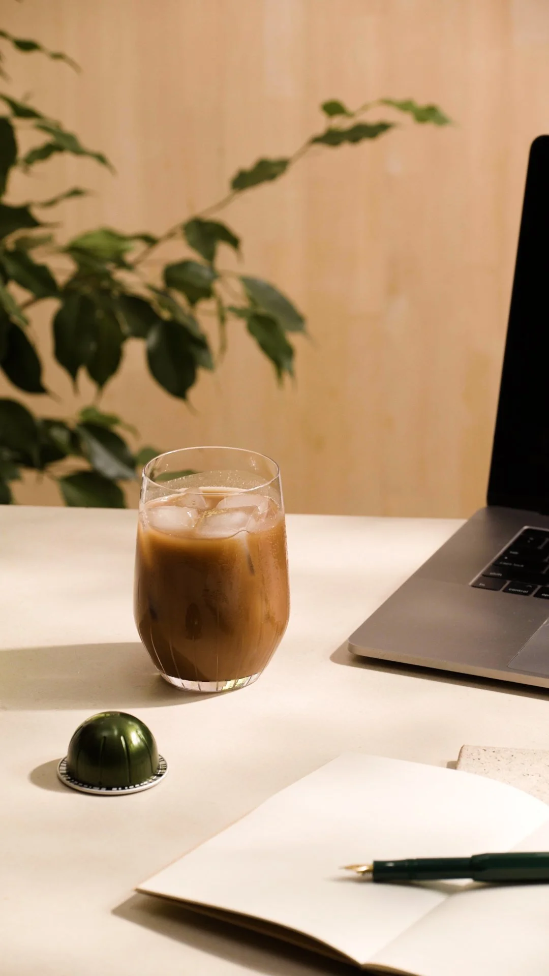 170920 Marie claire - The Footballer.00_00_28_03.Still048.jpg