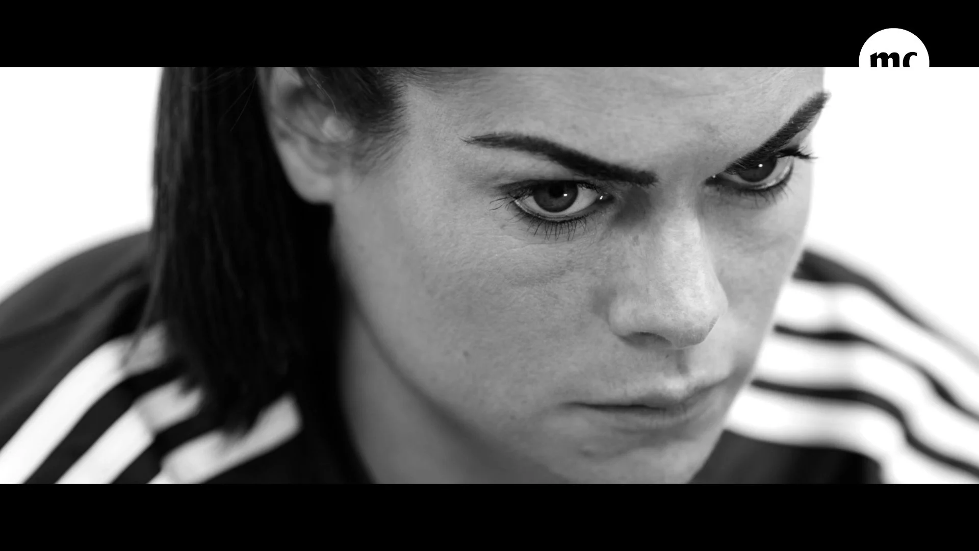 170920 Marie claire - The Footballer.00_00_43_20.Still001.jpg