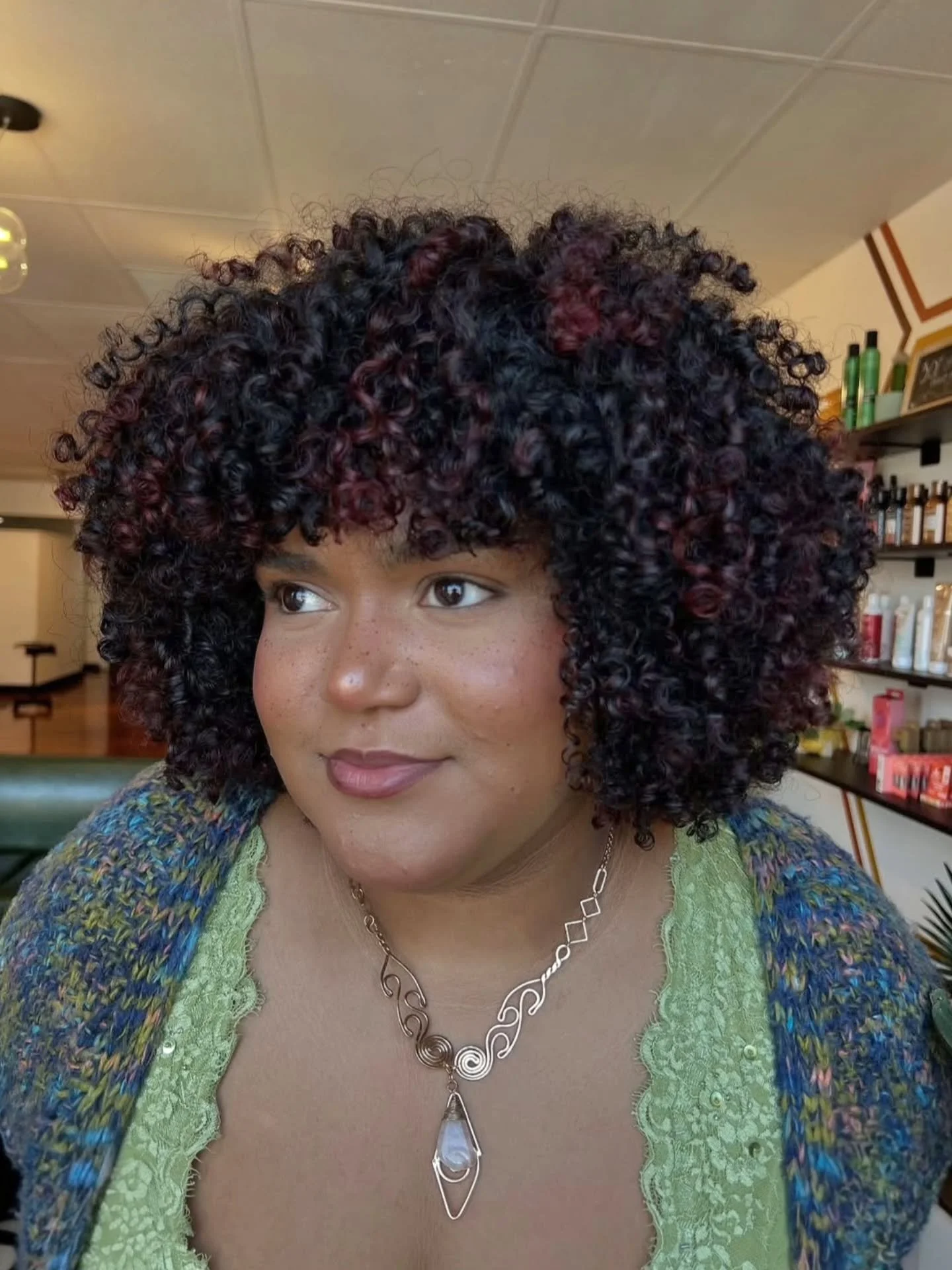 From my sunny blonde to a smoldering rich red violet&mdash;talk about a perfect fall glow-up 🥀

#curlycolor #pnwcurls #tacomacurly #tacomacurlystylist #lakewoodcurlspecialist #thehivehairstudio #dimensionalcolor #redcurls #curlycut