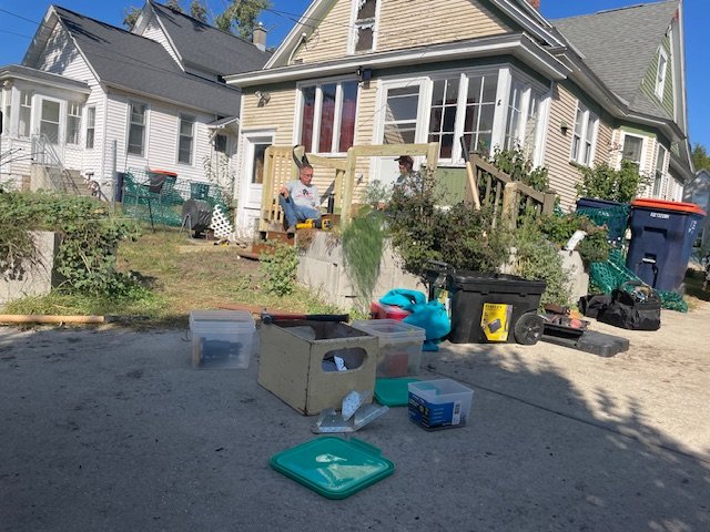 Thanks to @lakeshorehabitat for supporting our neighbors with this year's Rock the Block event right here in Eastcore on 19th Street! Neighbor Sherri Griffin organized neighbors to nominate their block, and won the chance for some home improvements, 