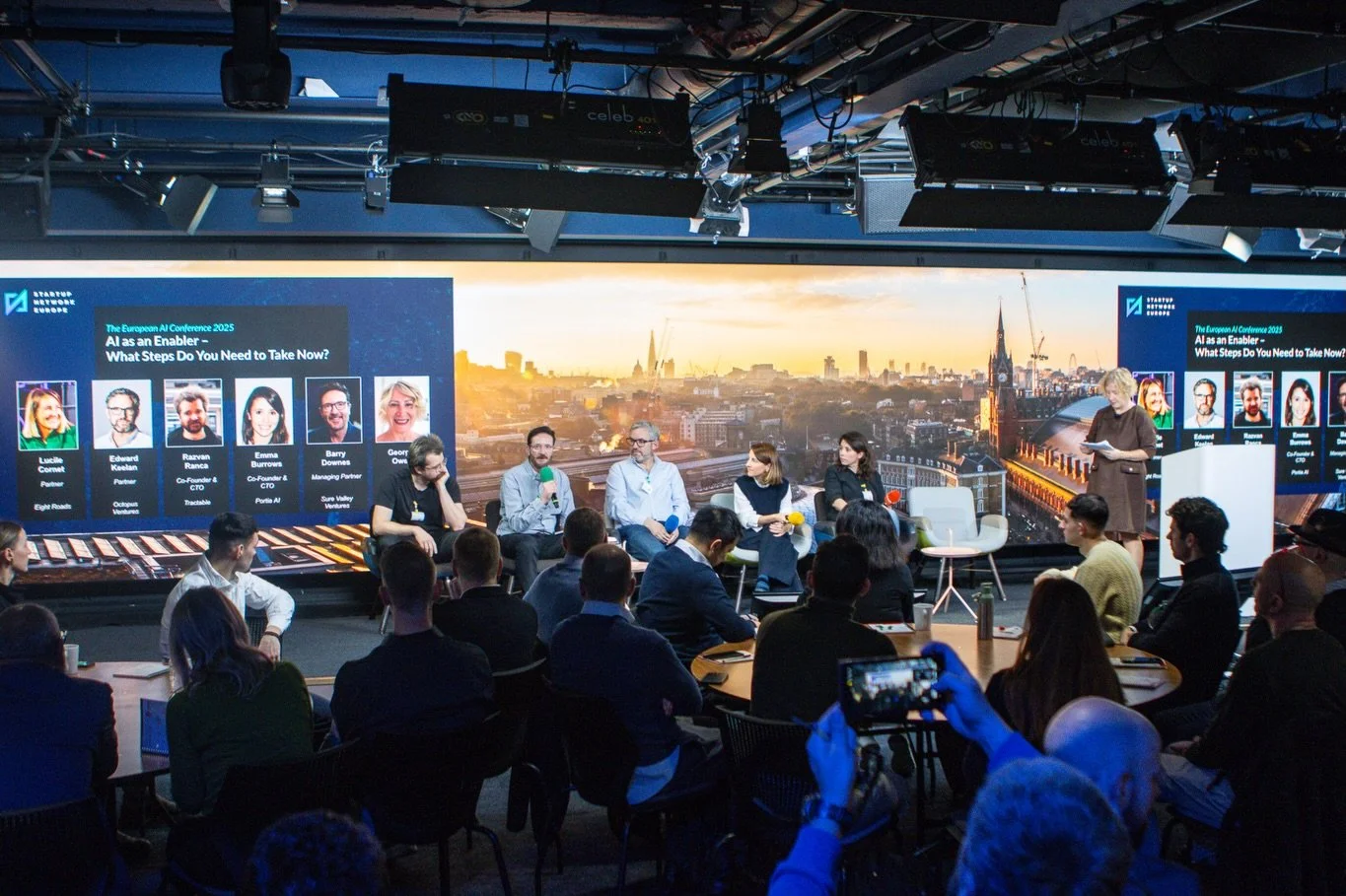 The panelists #conferencegoals 
.
.
.
#techcompany #eventphotography #corporatephotographer #londonphotographer