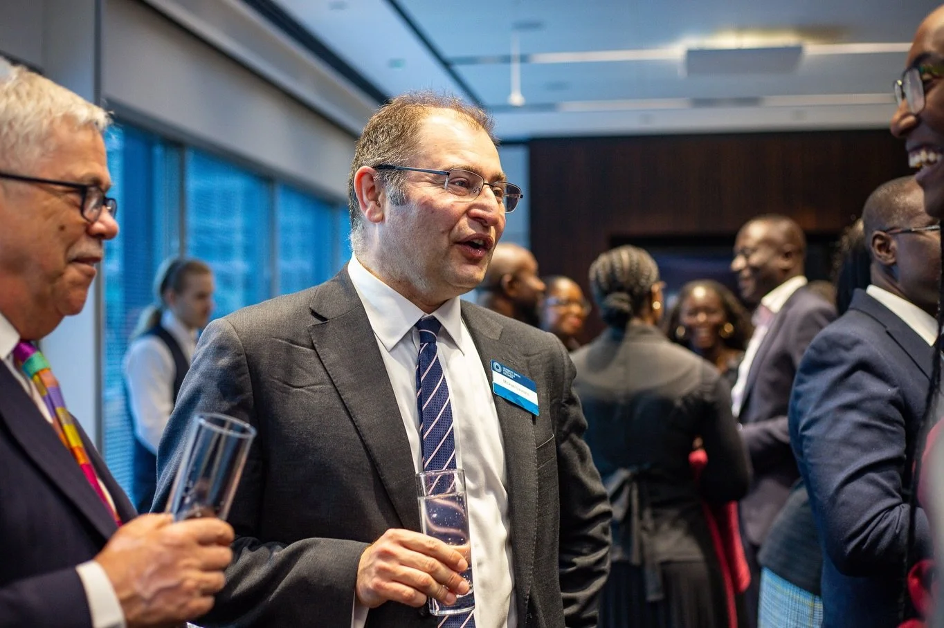 Let&rsquo;s talk 🗣️ 
.
.
.
#eventphotography #photography #eventphotographer #events #portraitphotography #corporatephotography #corporate #canonphotography #londonevents #corporateevents #eventslondon #networking