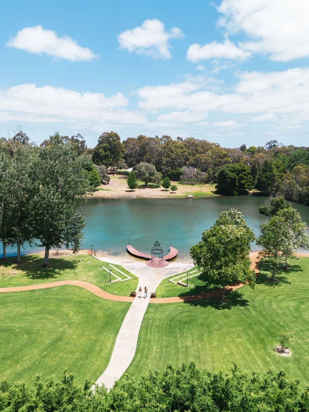 This is your sign to slow down 🌿
Morning walks, lake views and nowhere else to be.

www.losariretreat.com.au

#margaretriveraccommodation #accommodationmargaretriver #wheretostaymargaretriver #margaretriver