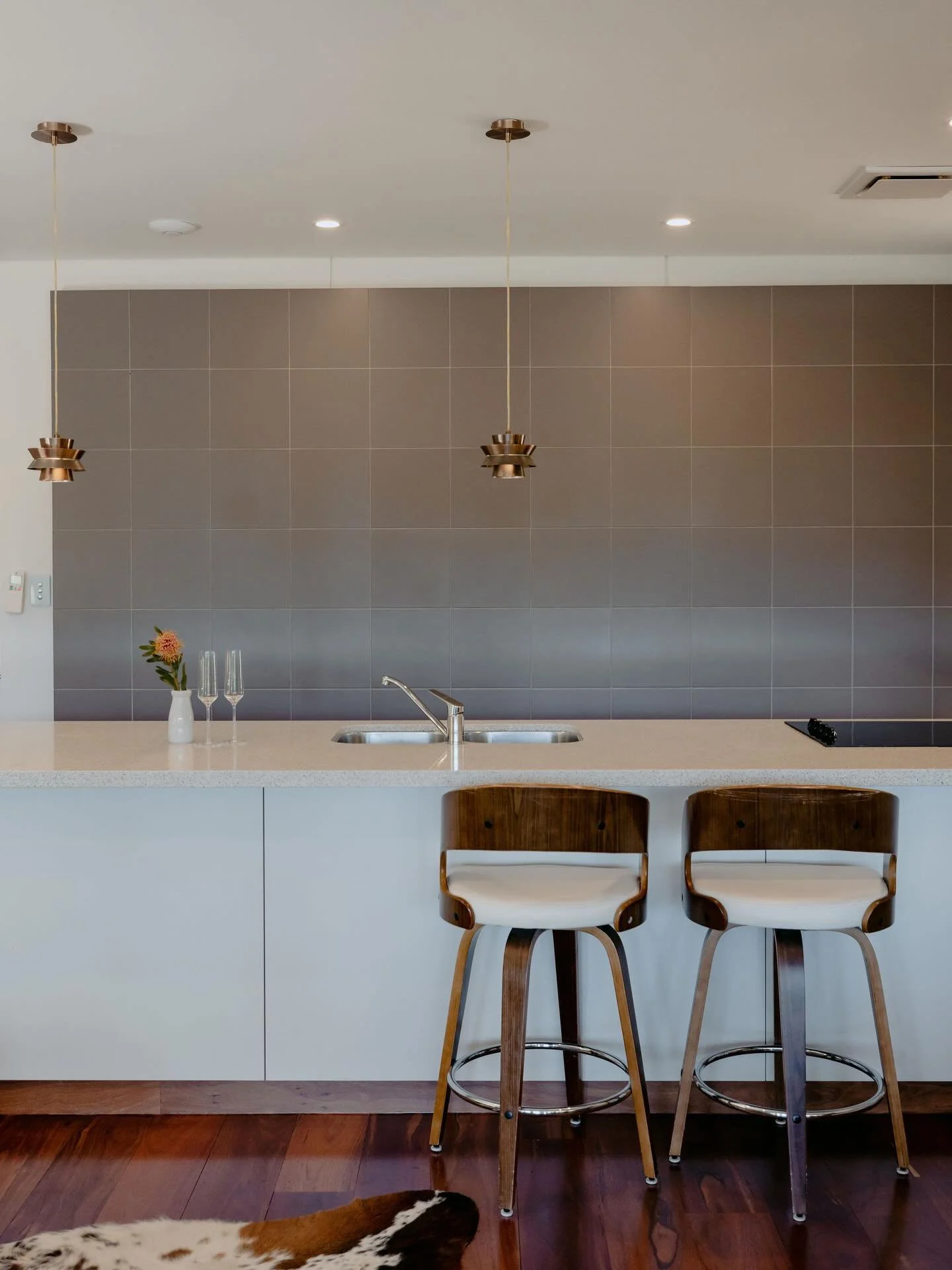 Lakehouse Spa Villa ✨

Our Lakehouse Spa Villa is designed for those who love space, privacy and uninterrupted lake views.

With dual rain showers, an eco fireplace, open-plan living, a fully equipped kitchen and your own private outdoor spa overlook