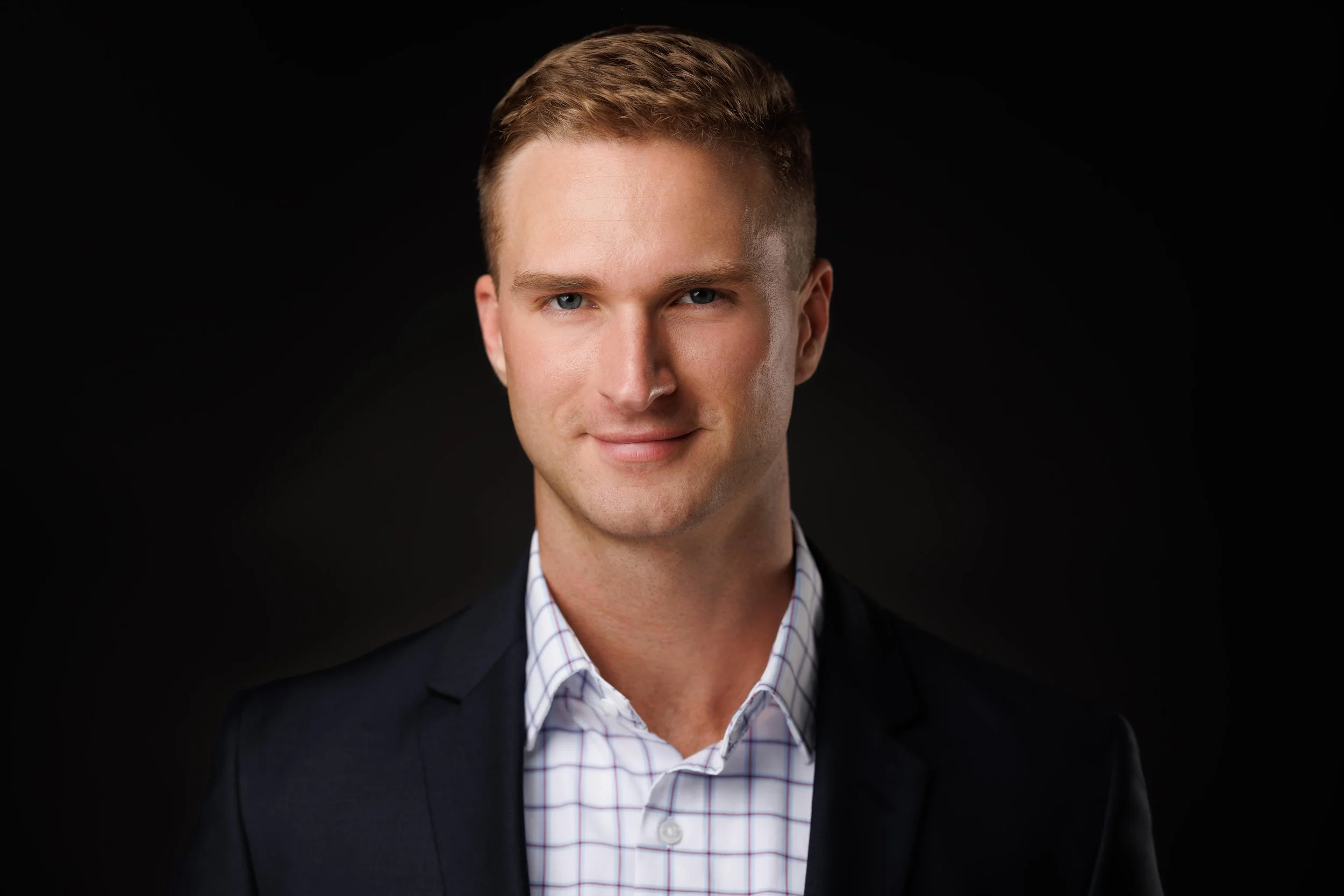 Manders head shot.jpeg