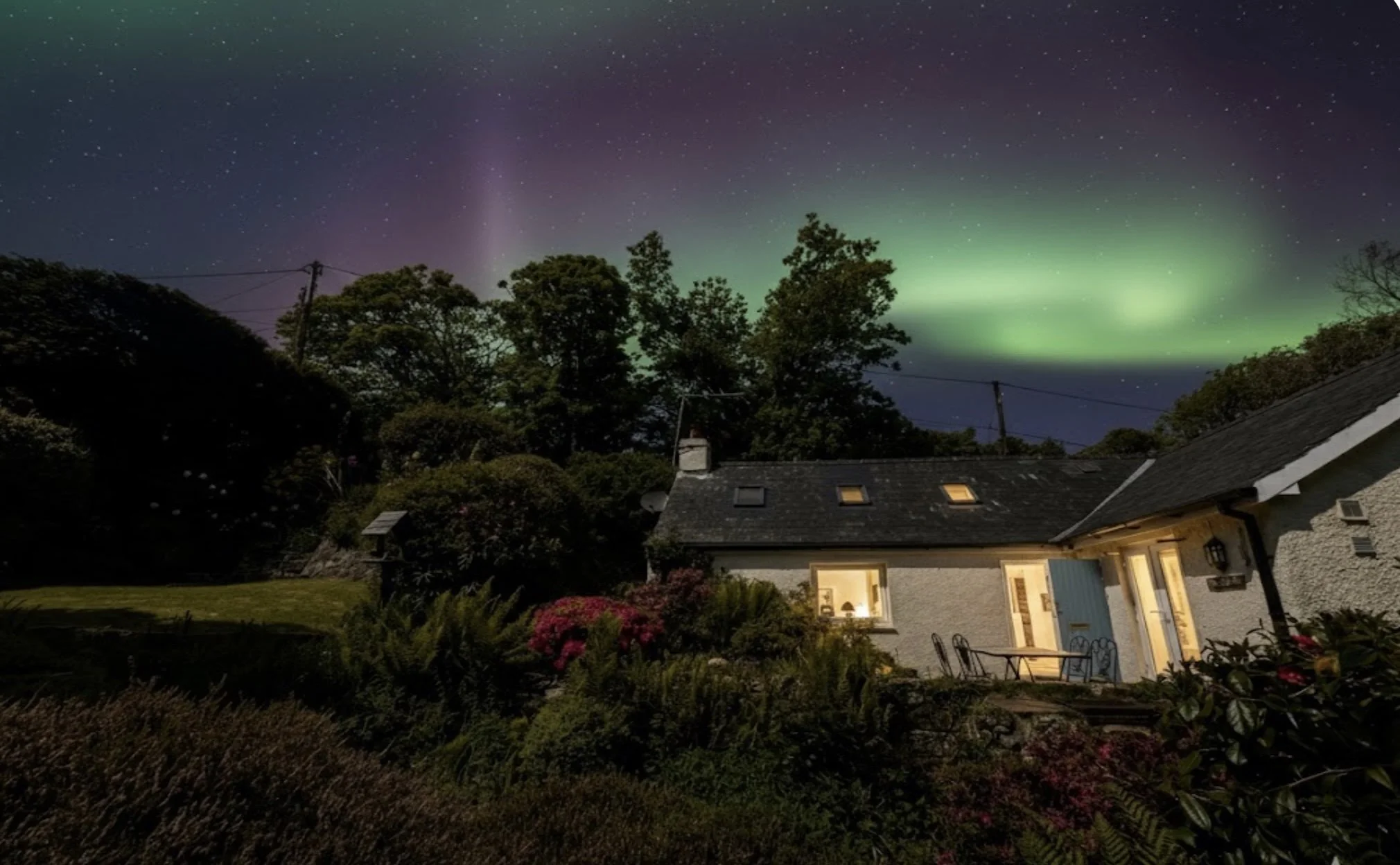 The sky above the Leap in Little Haven is vast and beautiful and in winter 2026 our guests were lucky to be visited by the northern lights. 