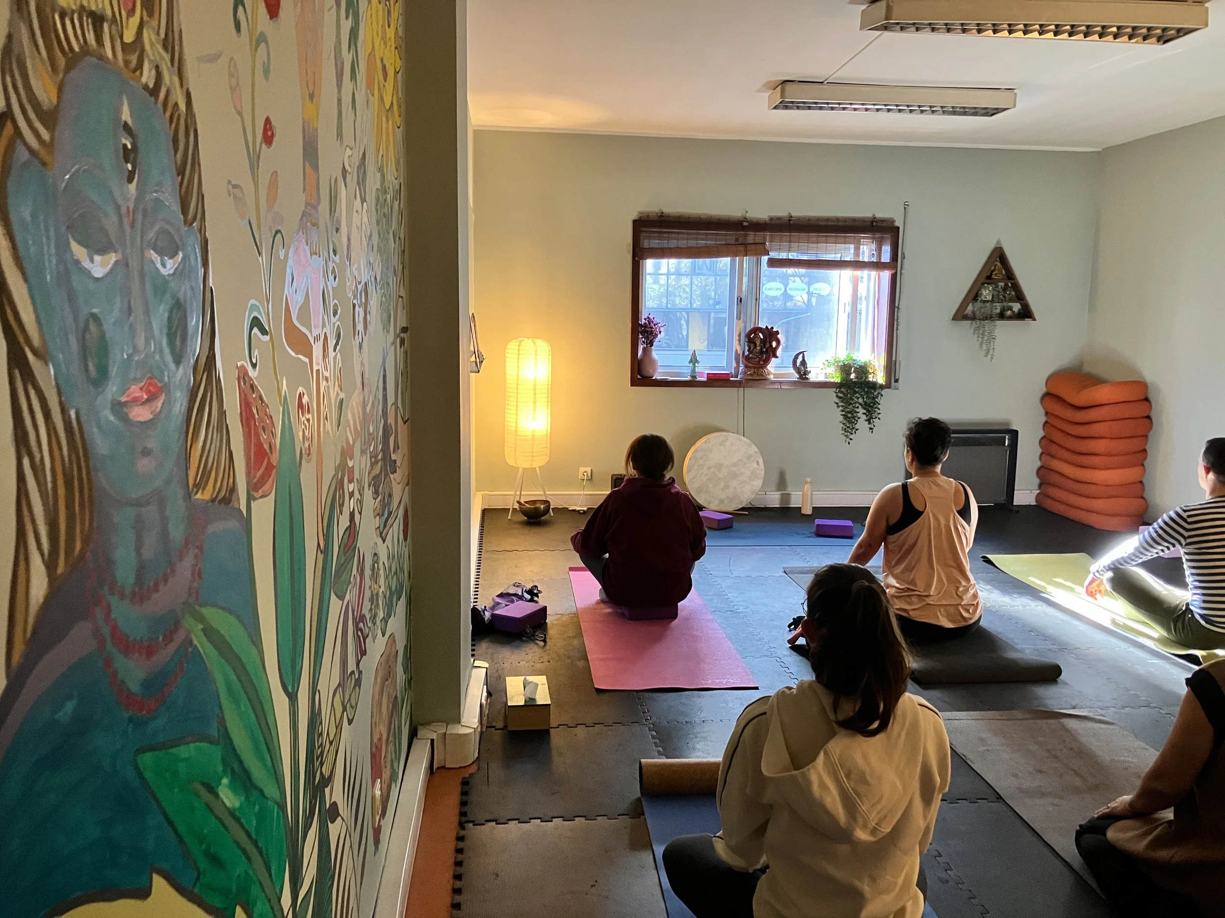 COLAB—Yoga no Om Gaia