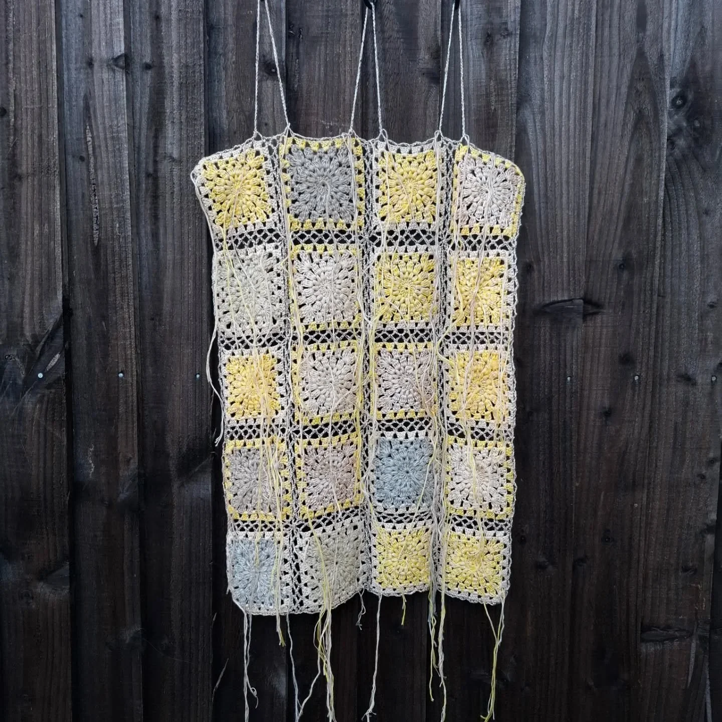 &deg;&bull;○ Fading signs/sands ○&bull;&deg; 1 part of 4 designs

Handmade wall hanging made from 100% deadstock cotton

Developed from love of craft and the colours of the seaside. Slowly and intentionally made in London

Coming to my online shop op