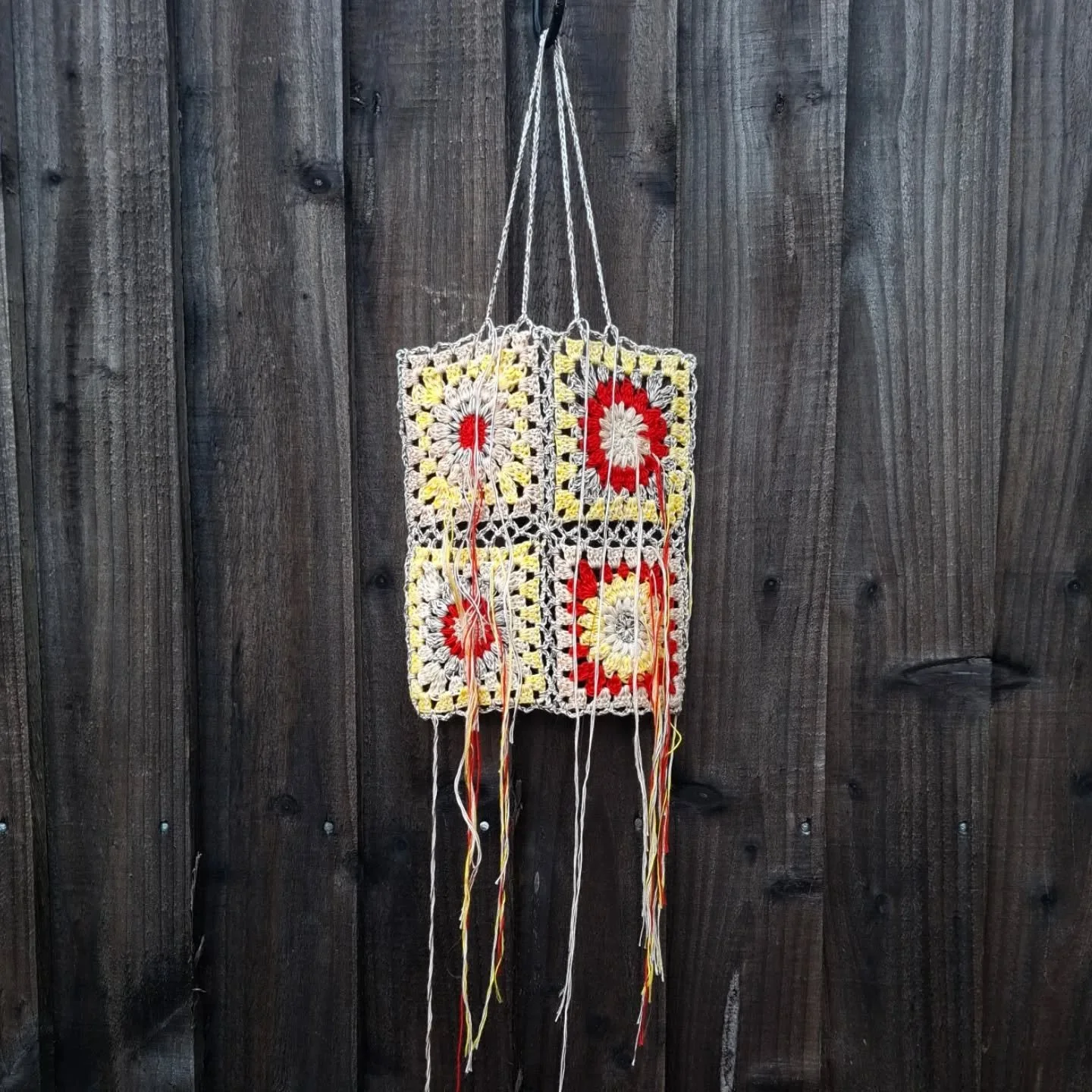 &deg;&bull;○● Fading sands/signs ●○&deg;&bull; part 3 of 4

Handmade wall hanging made from 100% deadstock cotton

Part of an ongoing project of my love of the seaside and craft intertwining.

Avaible on my website- www.callyhughes-crafts.com 

#hand