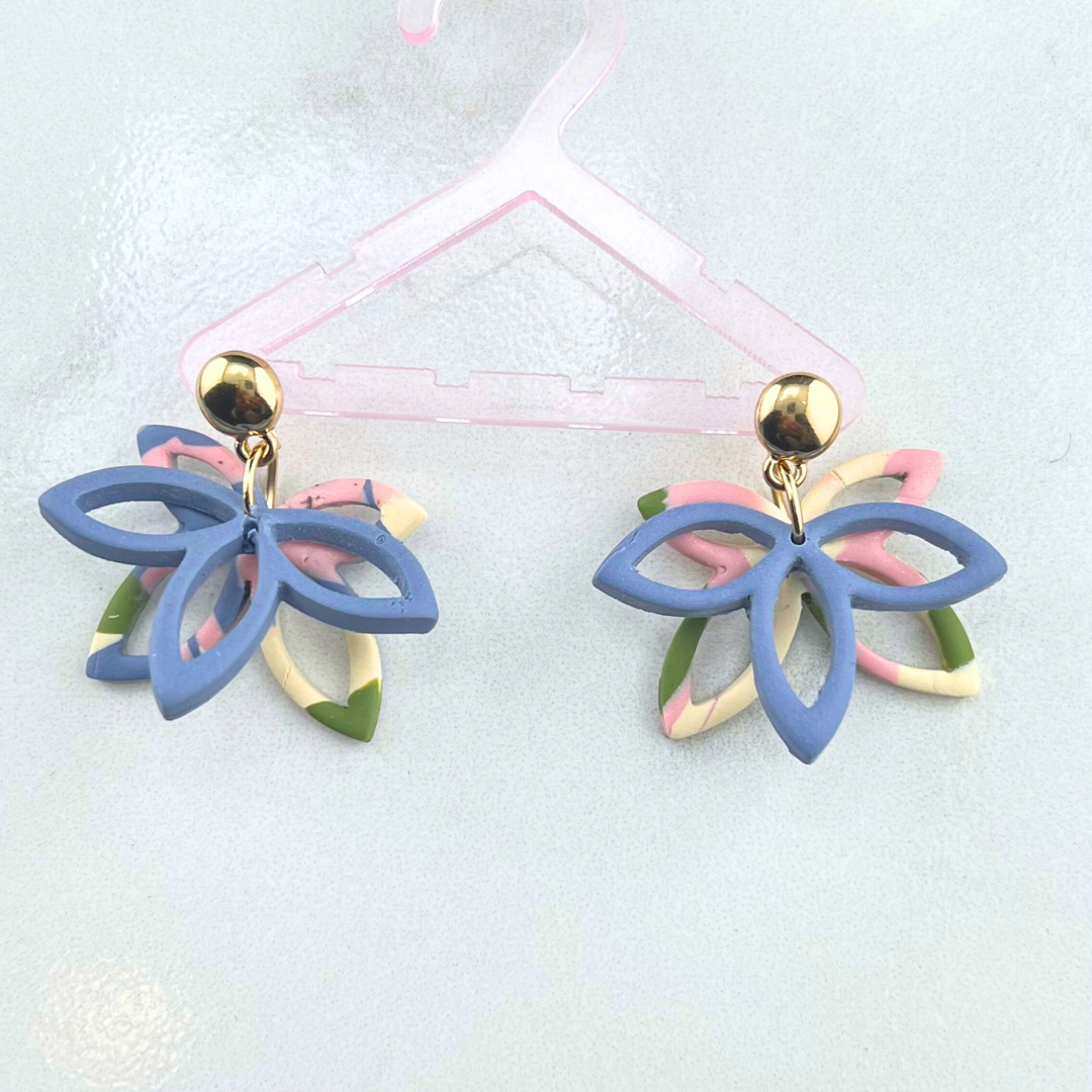 Dainty Lotus - Countryside