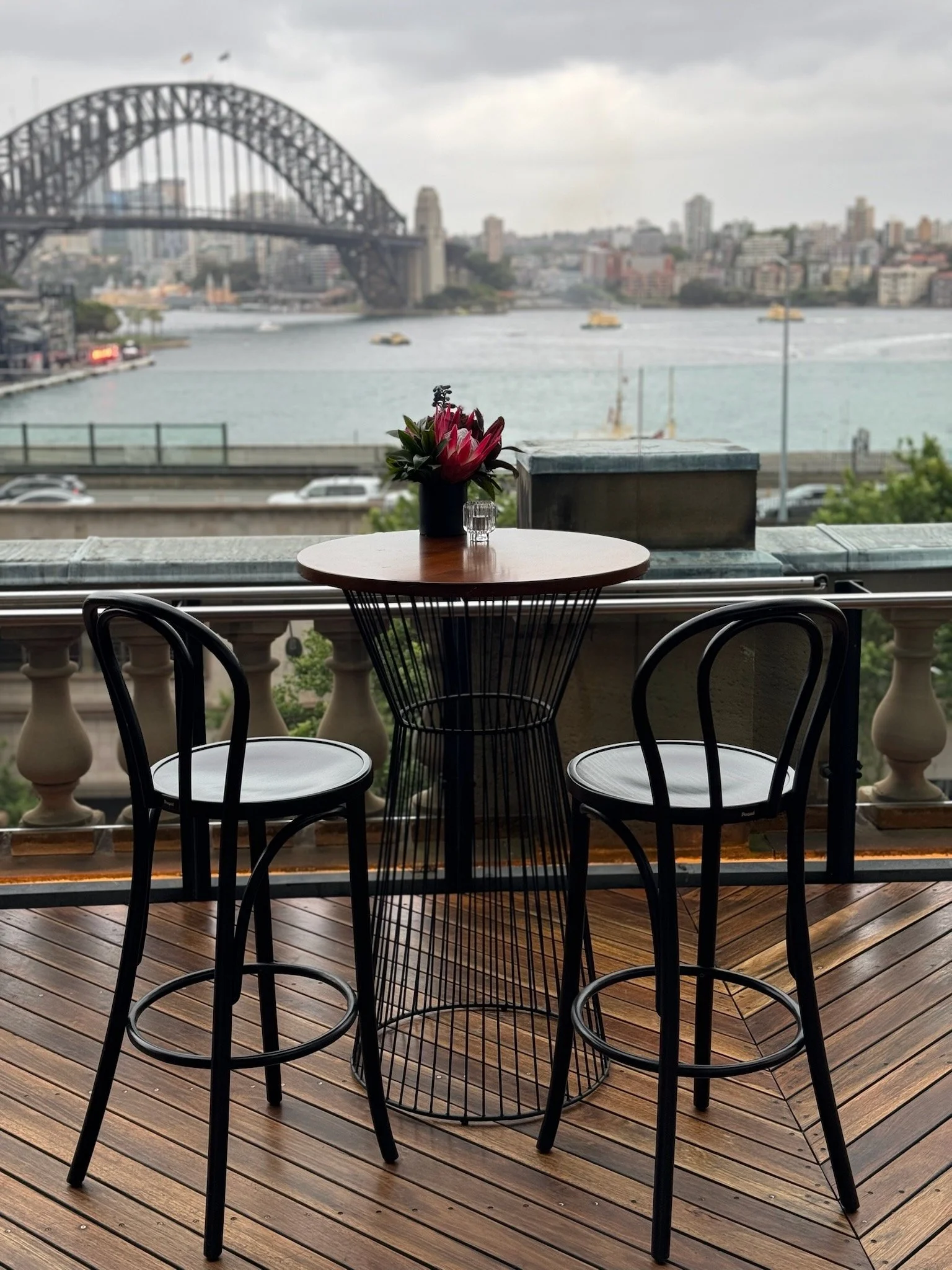 Banff High Cocktail Table (Black/Brown)