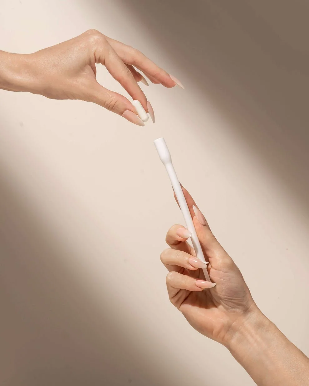 Vaginal-suppositories-applicator.jpg