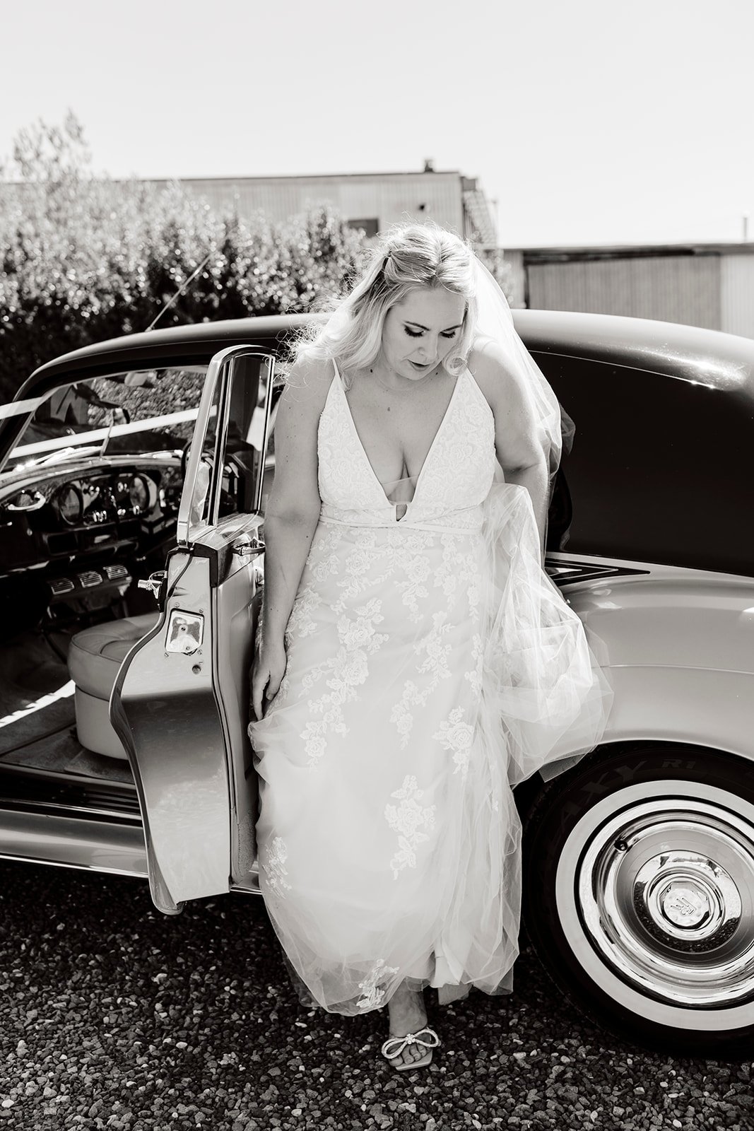 Kirsten-Cunningham-Photography-Colourful-Borrodell-Wedding-Orange-44.JPG